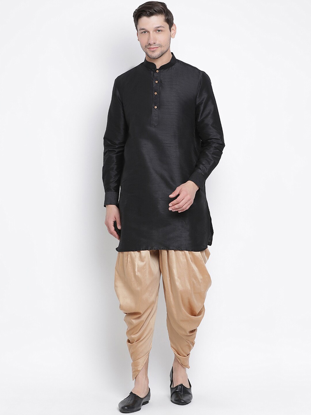 

VASTRAMAY Men Black & Gold-Toned Kurta with Dhoti Pants