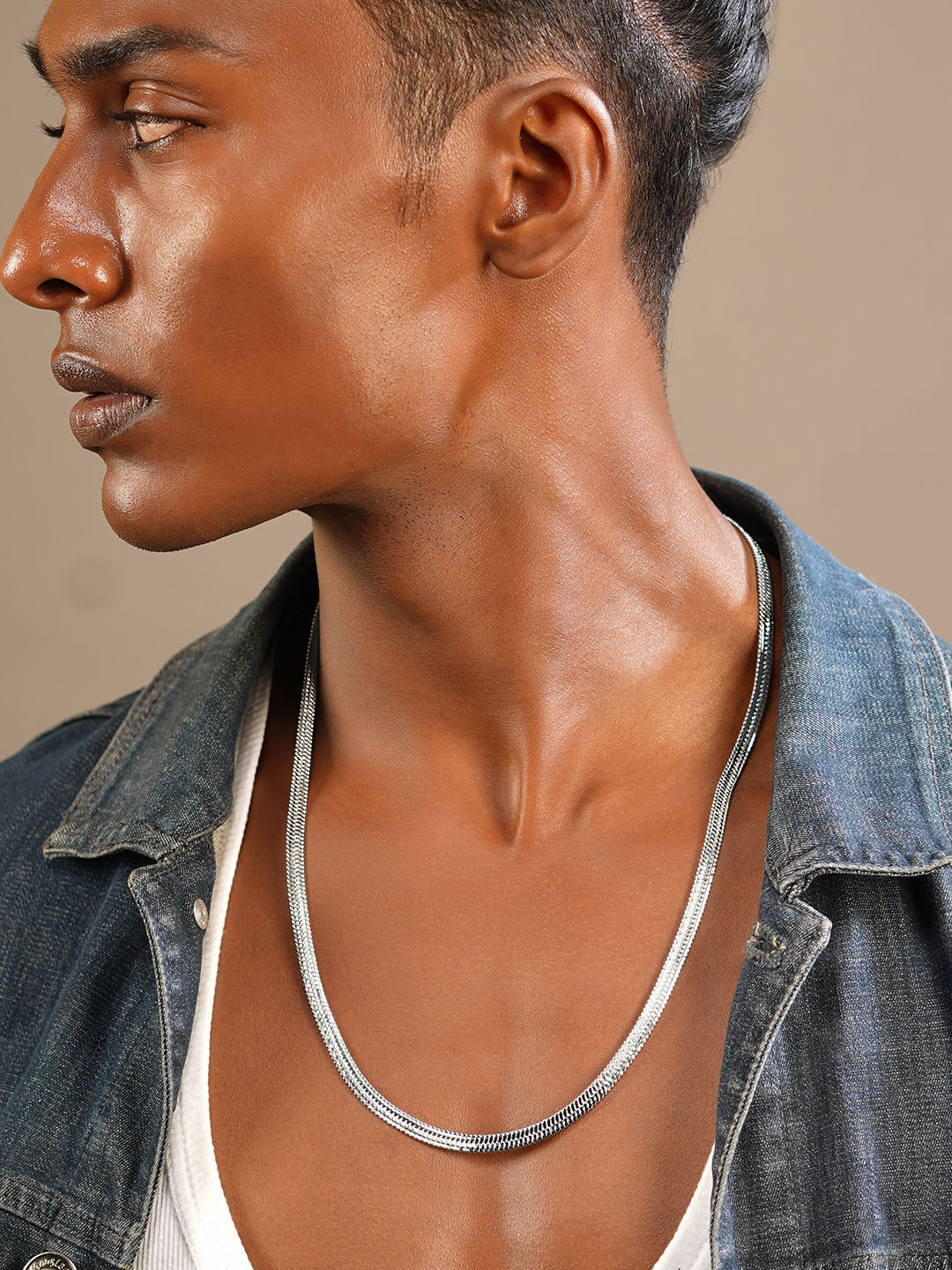 

The Roadster Lifestyle Co Men Silver-Plated Handcrafted Chain