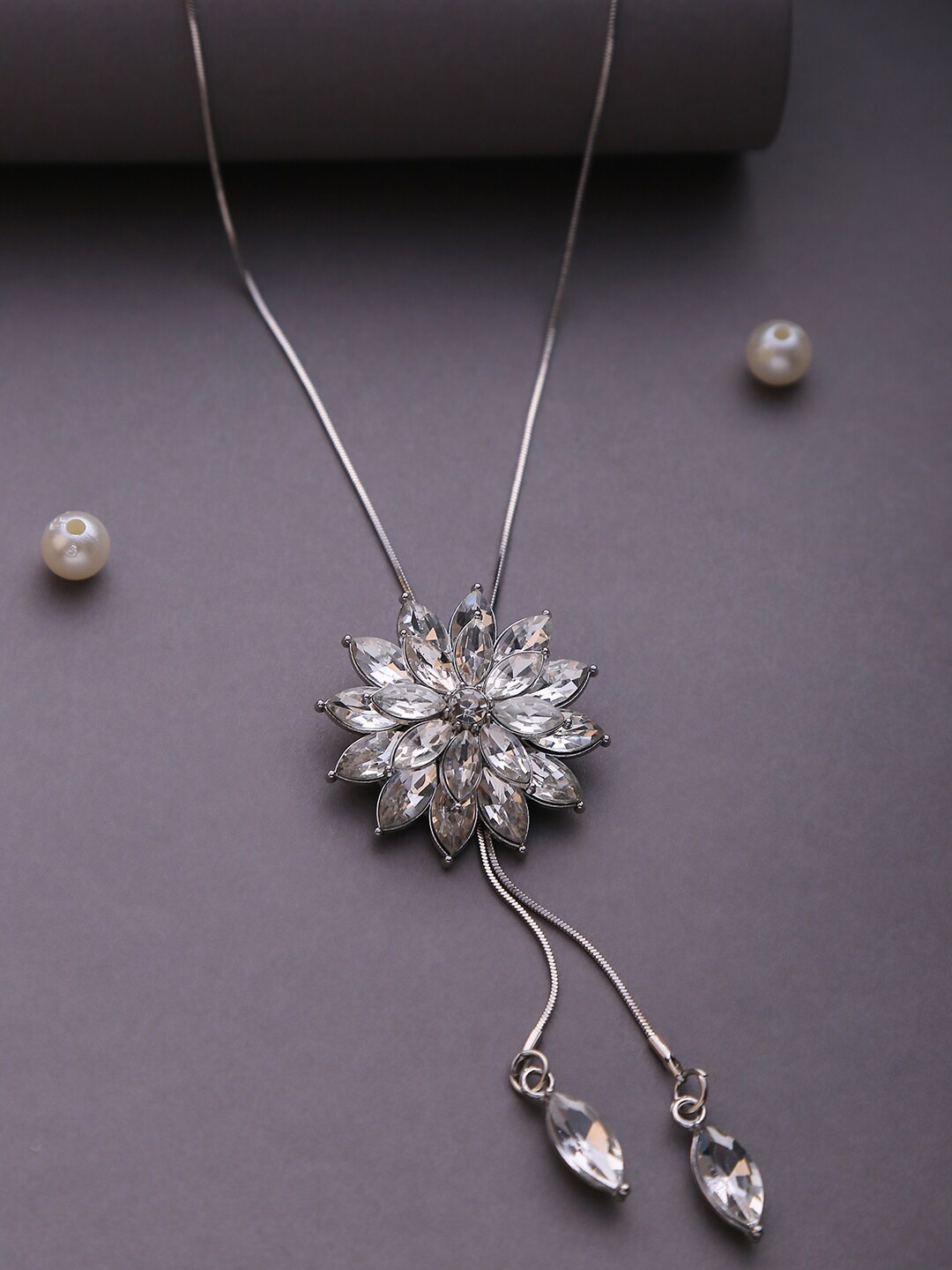 

SOHI Silver-Toned Silver-Plated Chain