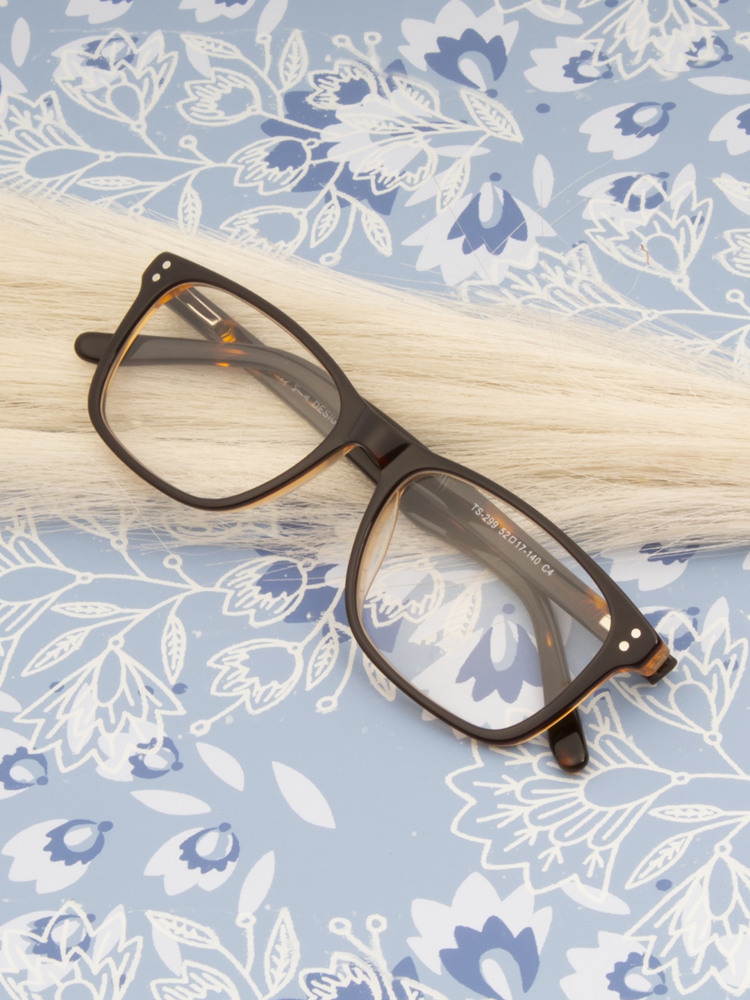 

Ted Smith Unisex Brown Solid Wayfarer Frames Eyeglasses