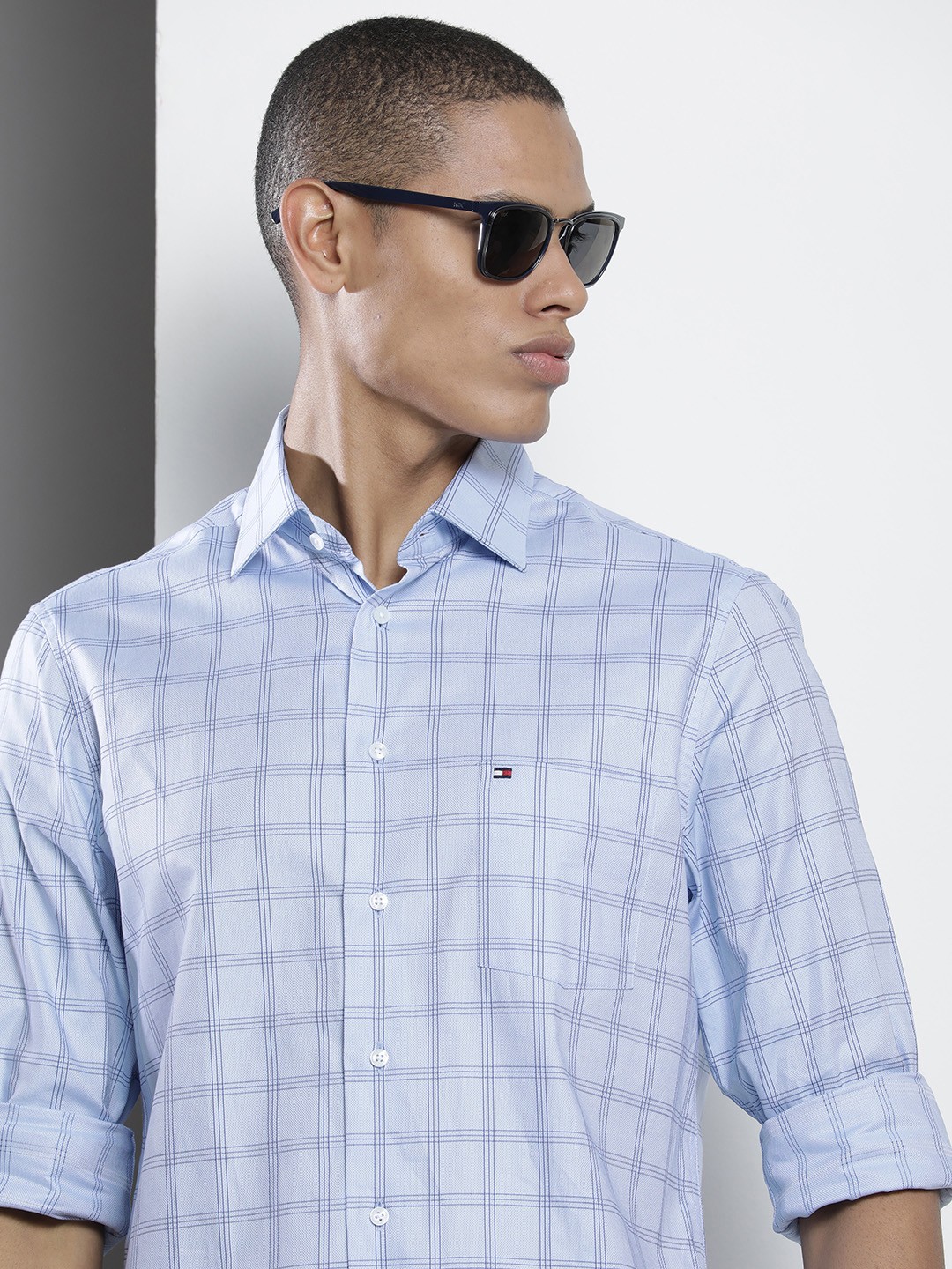 

Tommy Hilfiger Men Blue Pure Cotton Tartan Checks Casual Shirt