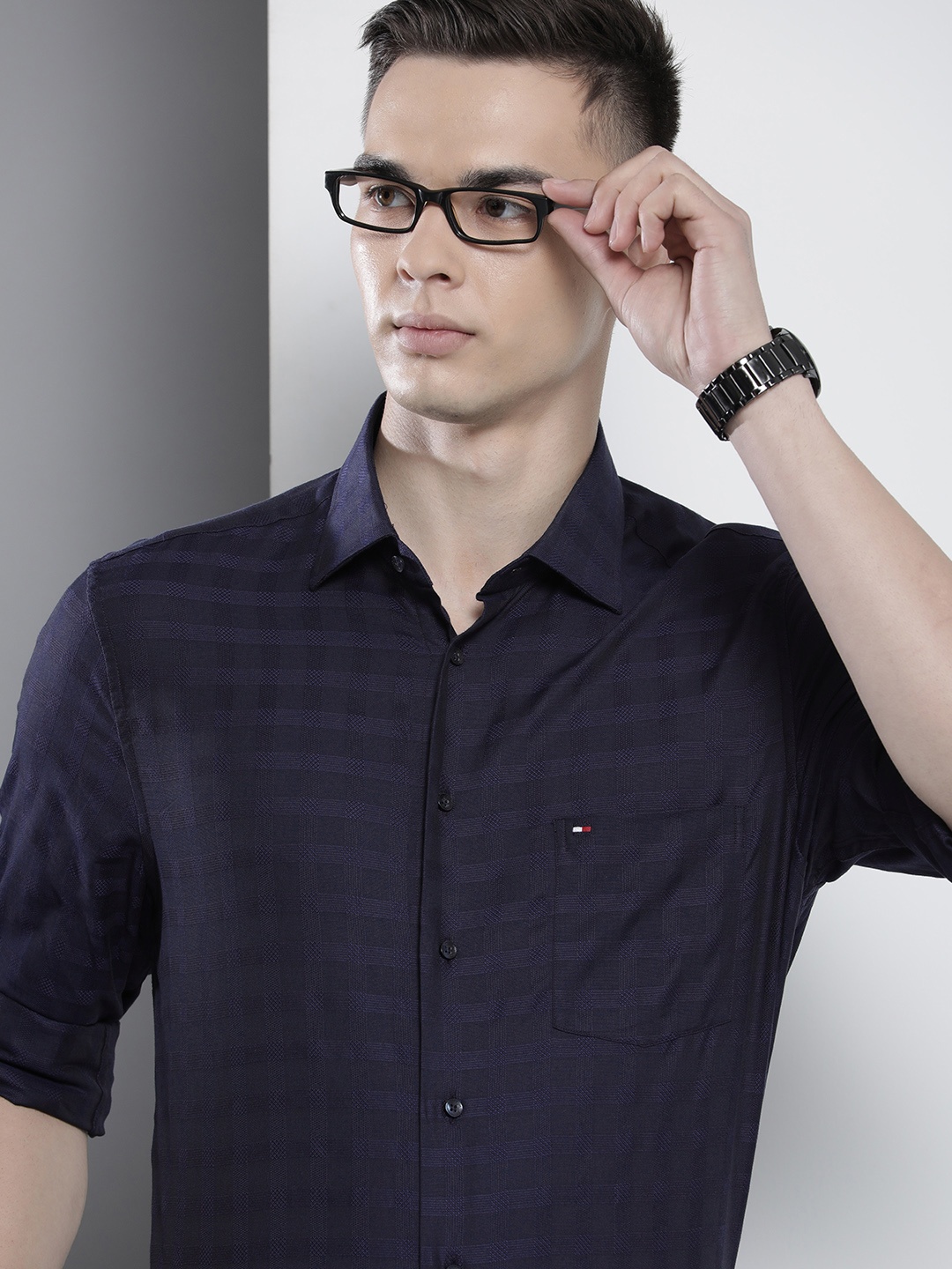 

Tommy Hilfiger Men Blue Self Designed Pure Cotton Tailored Casual Shirt