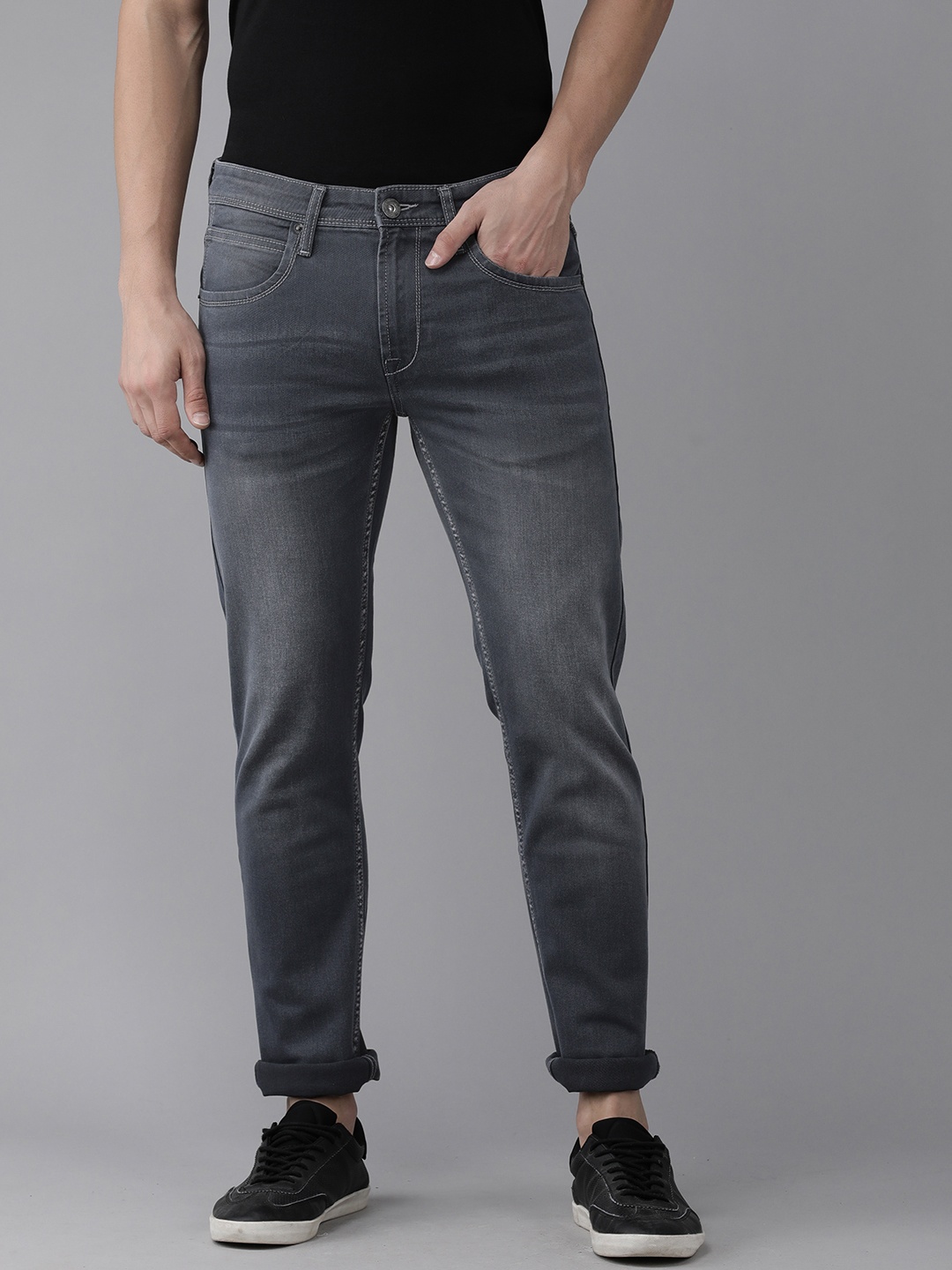 

BEAT LONDON by PEPE JEANS Men Grey Tapered Fit Low-Rise Light Fade Stretchable Jeans