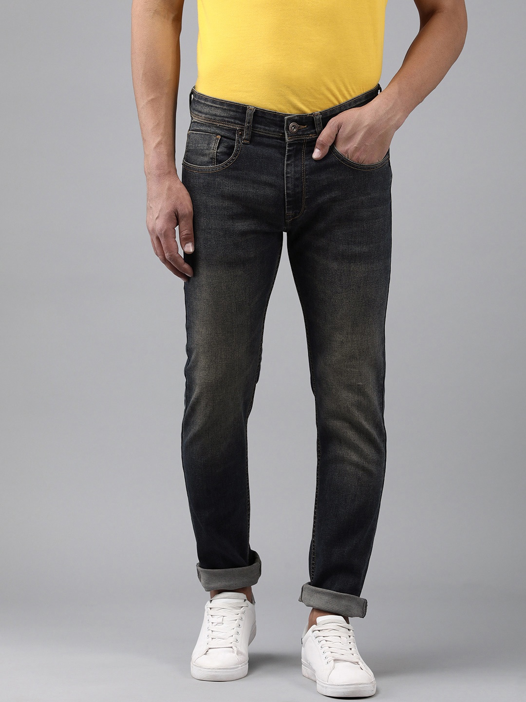 

BEAT LONDON by PEPE JEANS Men Blue Vapour Tapered Fit Low-Rise Light Fade Stretchable Jeans