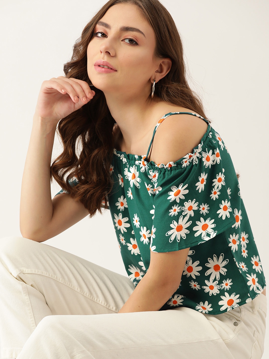 

DressBerry Women Green & White Floral Printed Cold Shoulder Crop Top