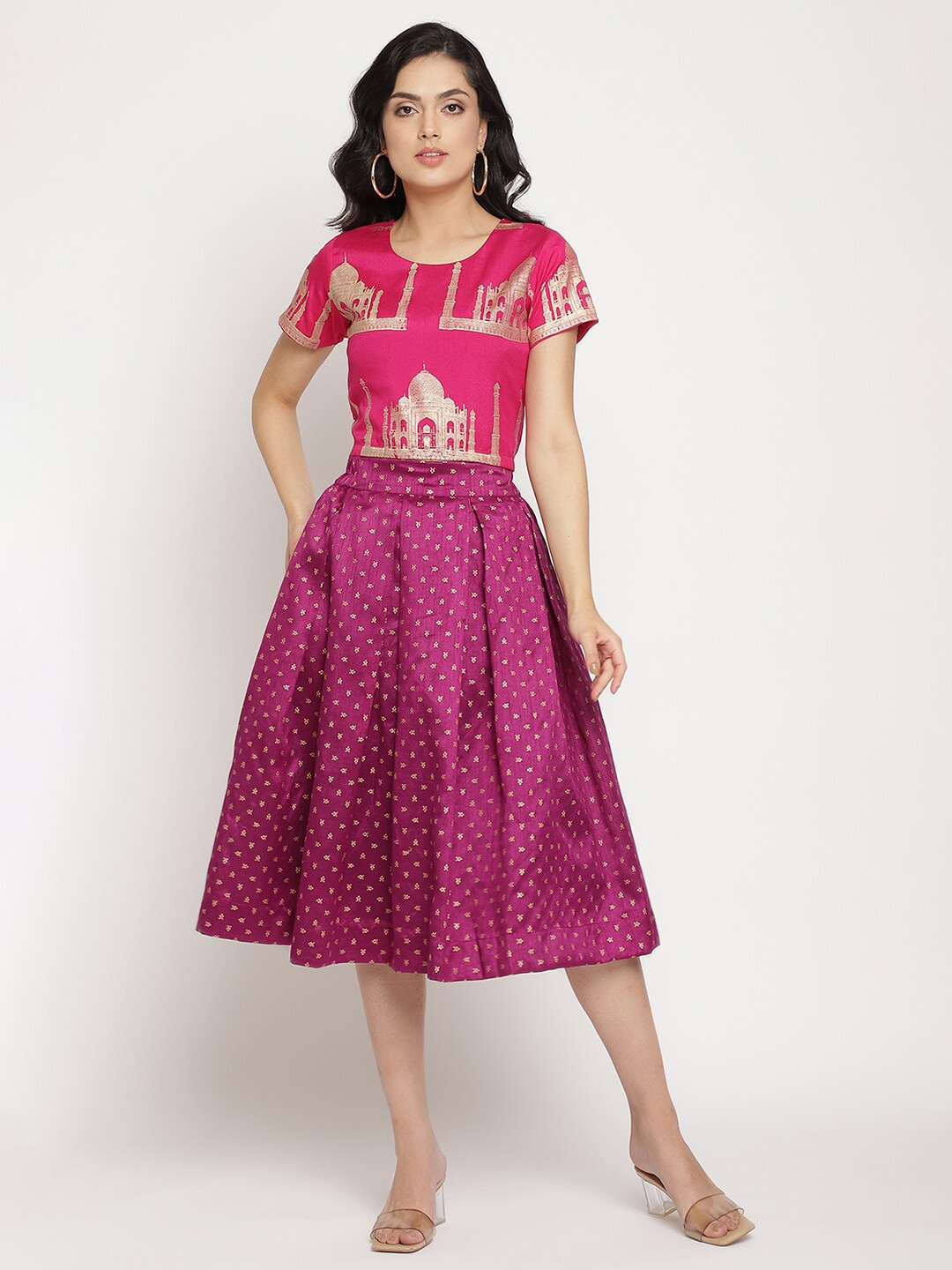 

Ahalyaa Women Pink Ethnic Motifs Printed Top with Skirt
