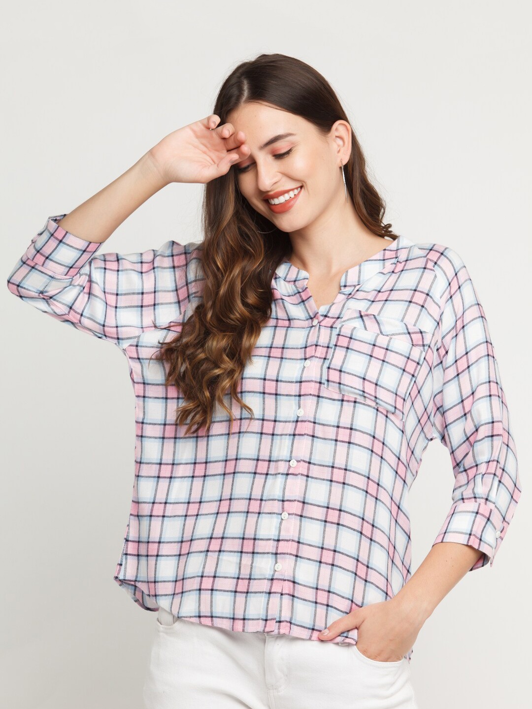 

Zink London Women White & Pink Slim Fit Checked Pure Cotton Casual Shirt