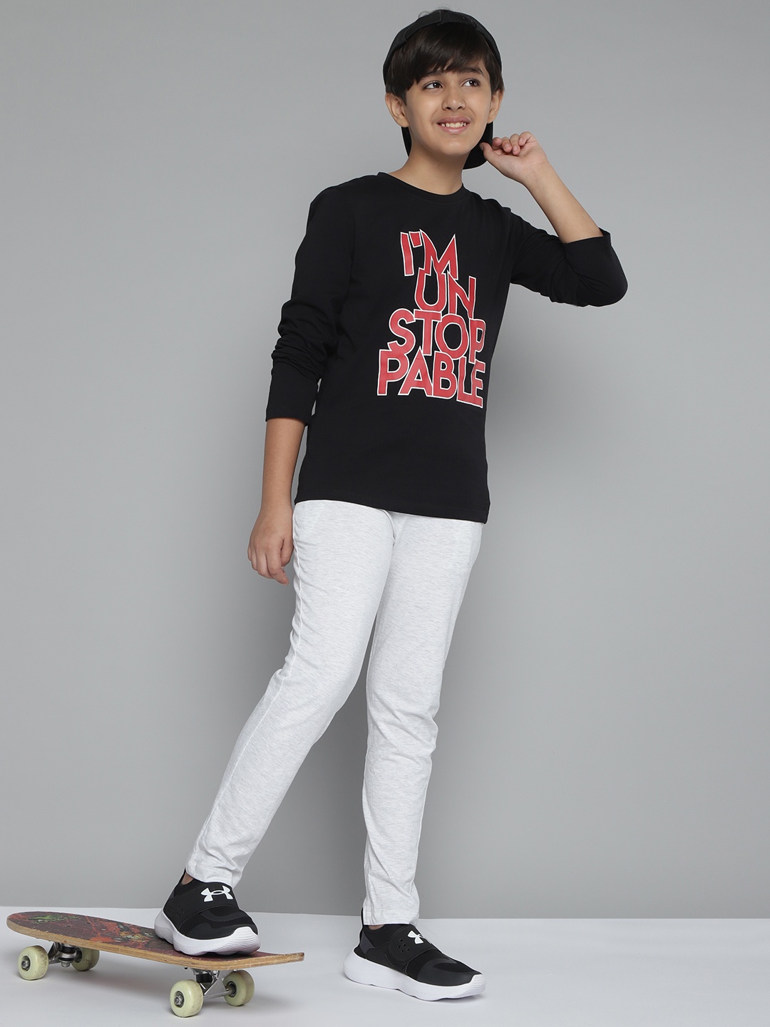 

YK Boys Black & Grey Melange Printed T-shirt with Trousers