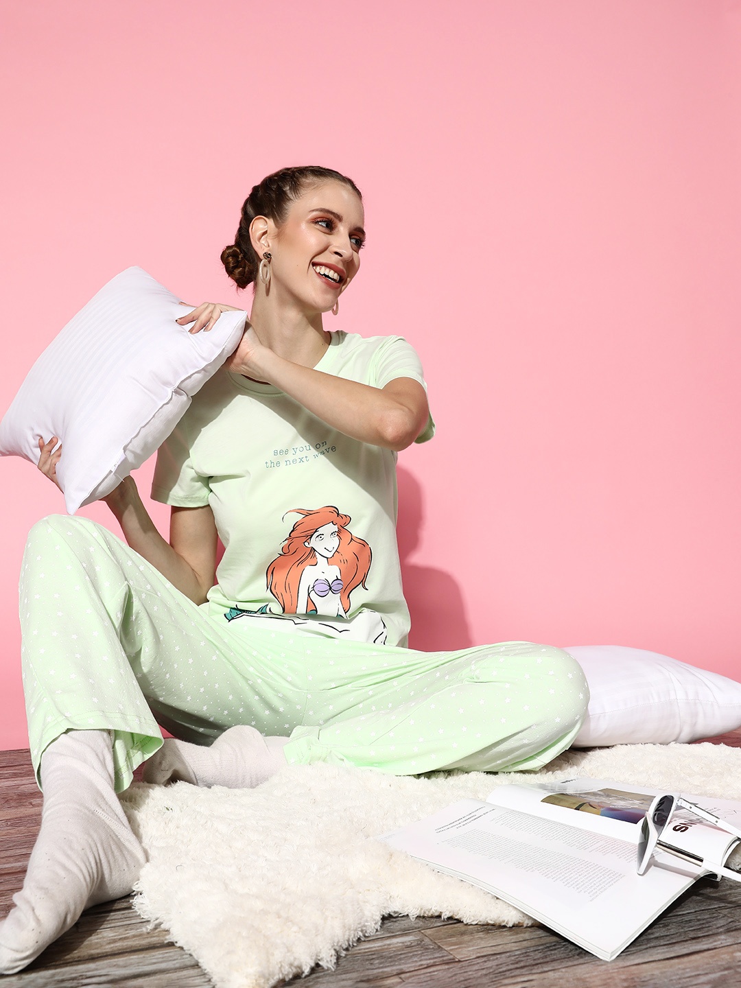

Kook N Keech Disney Women Green Printed T-Shirt with Trousers