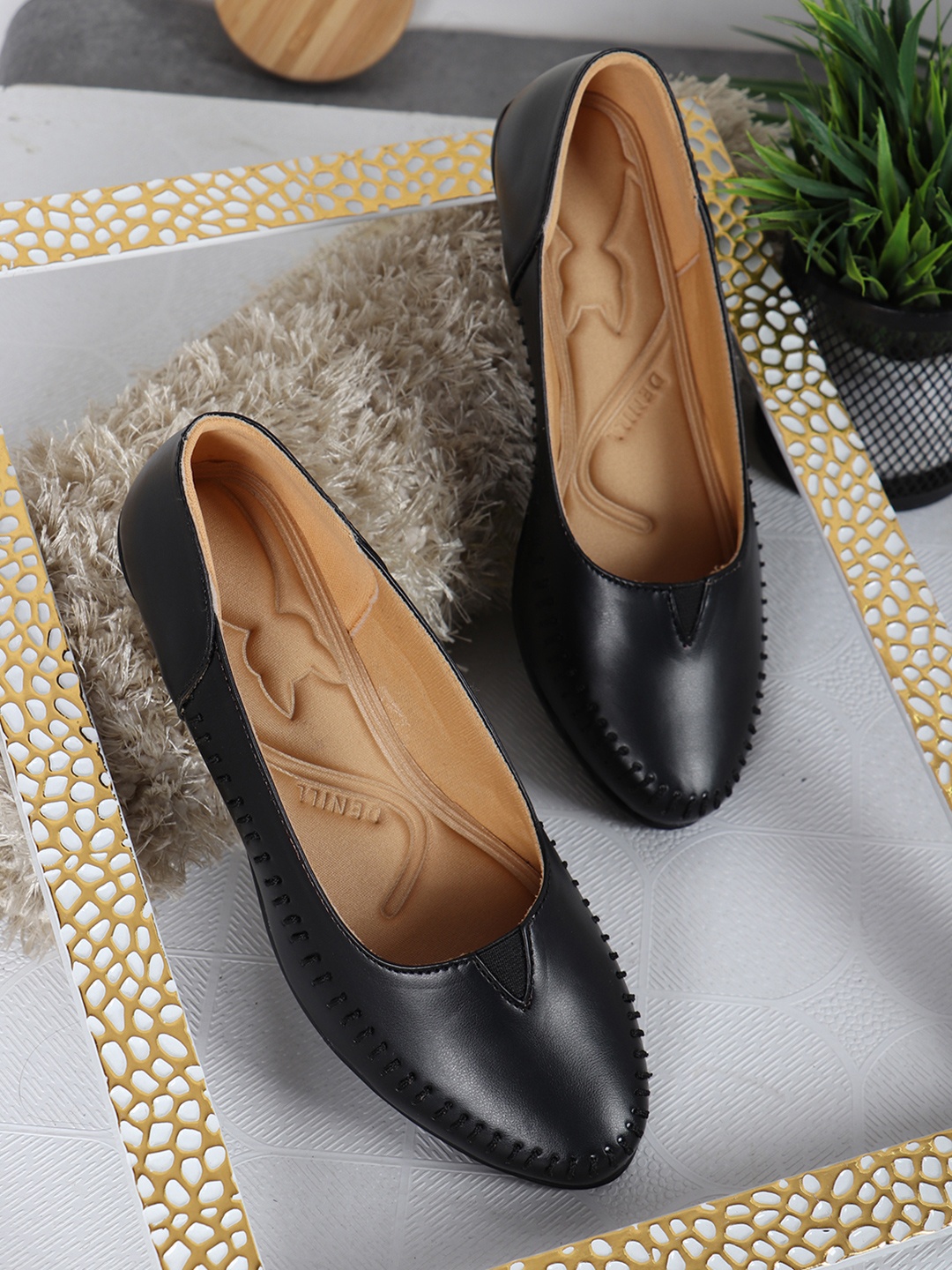 

Denill Black Work Wedge Pumps