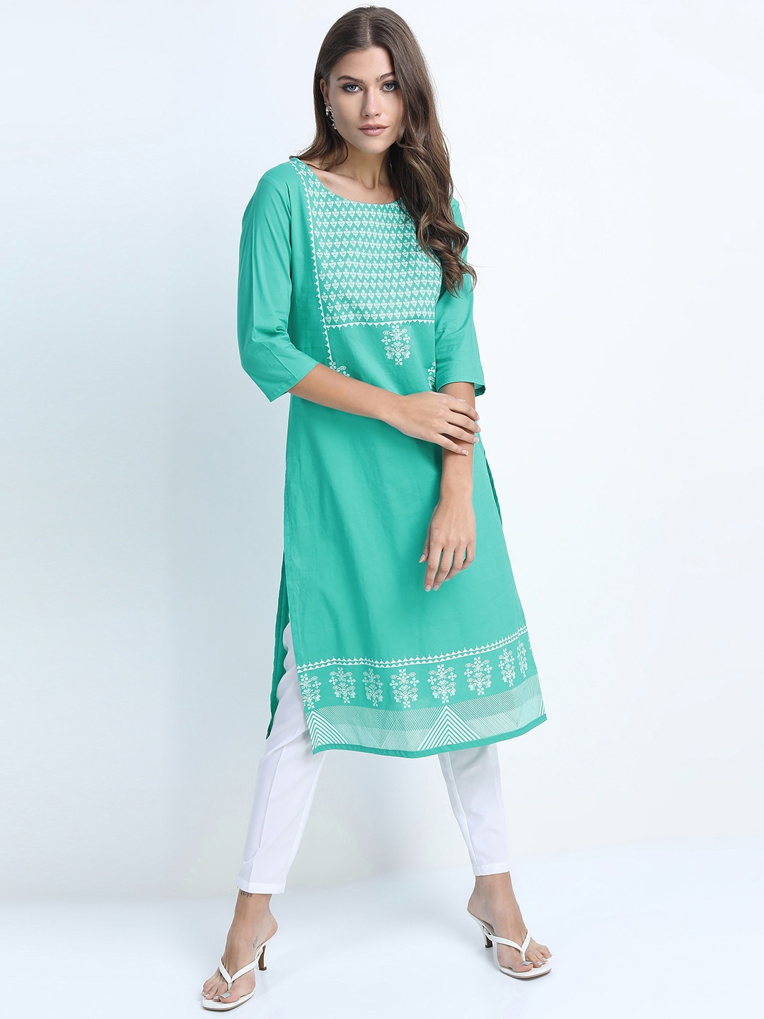 

Vishudh Women Green Ethnic Motifs Printed Kurta