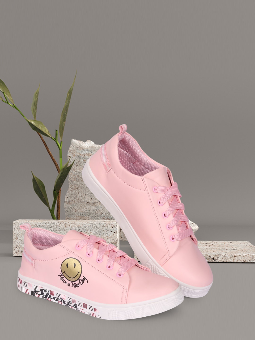 

Longwalk Women Pink Printed Sneakers