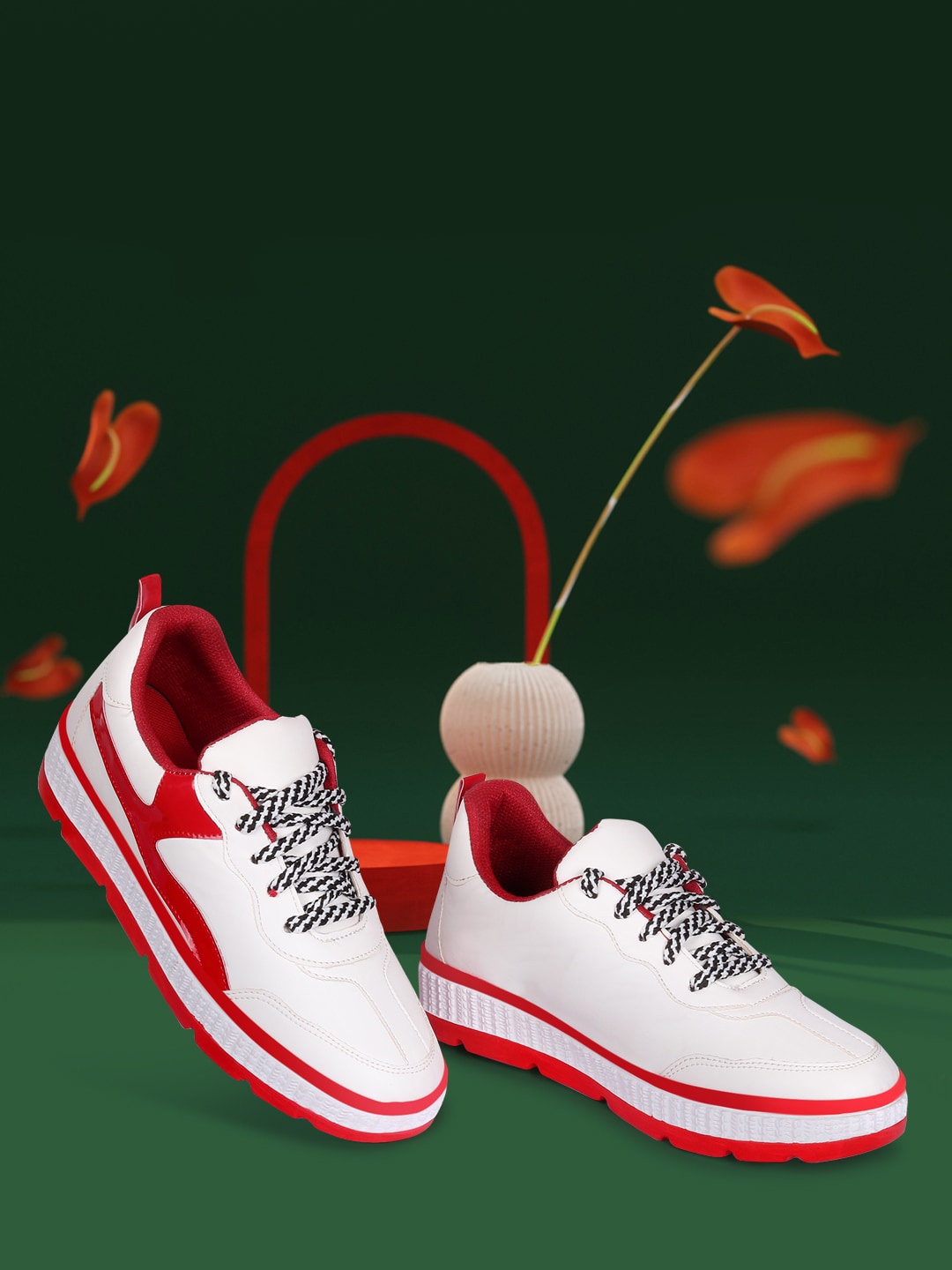 

Longwalk Women White & Red Colourblocked Sneakers