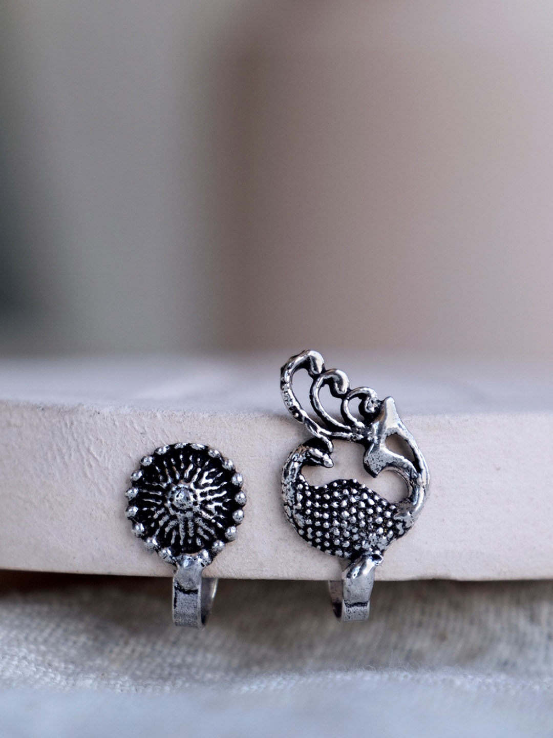 

Infuzze Set Of 2 Oxidised Silver-Plated Stud Nose Rings