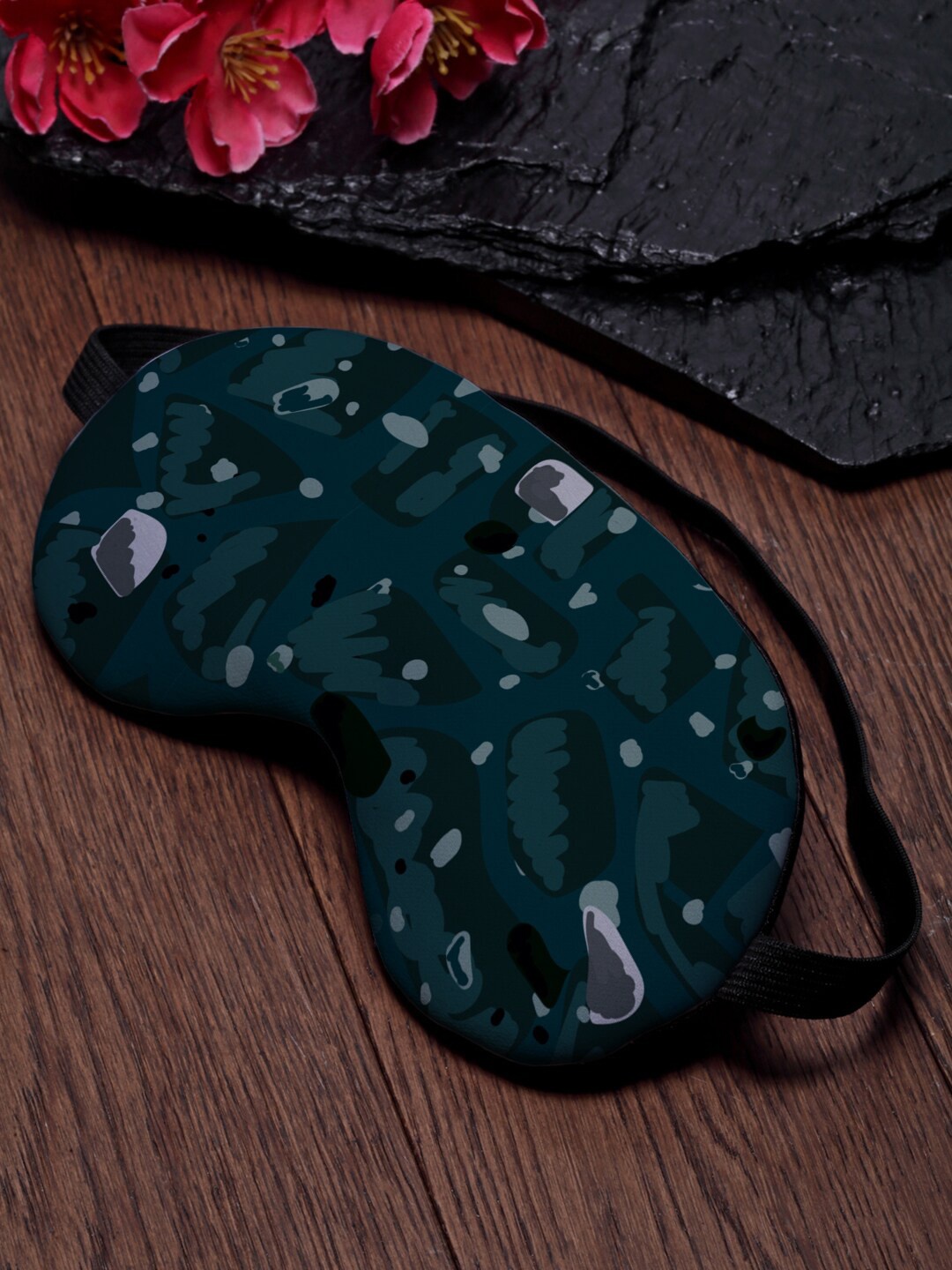 

Ferosh Green & Black Printed Eye Mask
