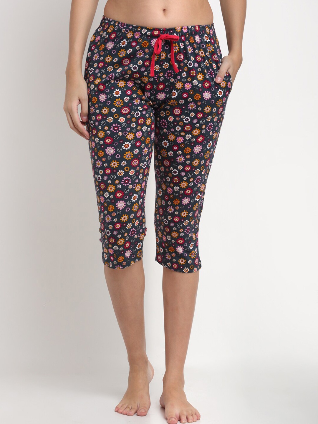 

ANTI CULTURE Women Grey Floral Printed Mid-Rise Capris, Steel