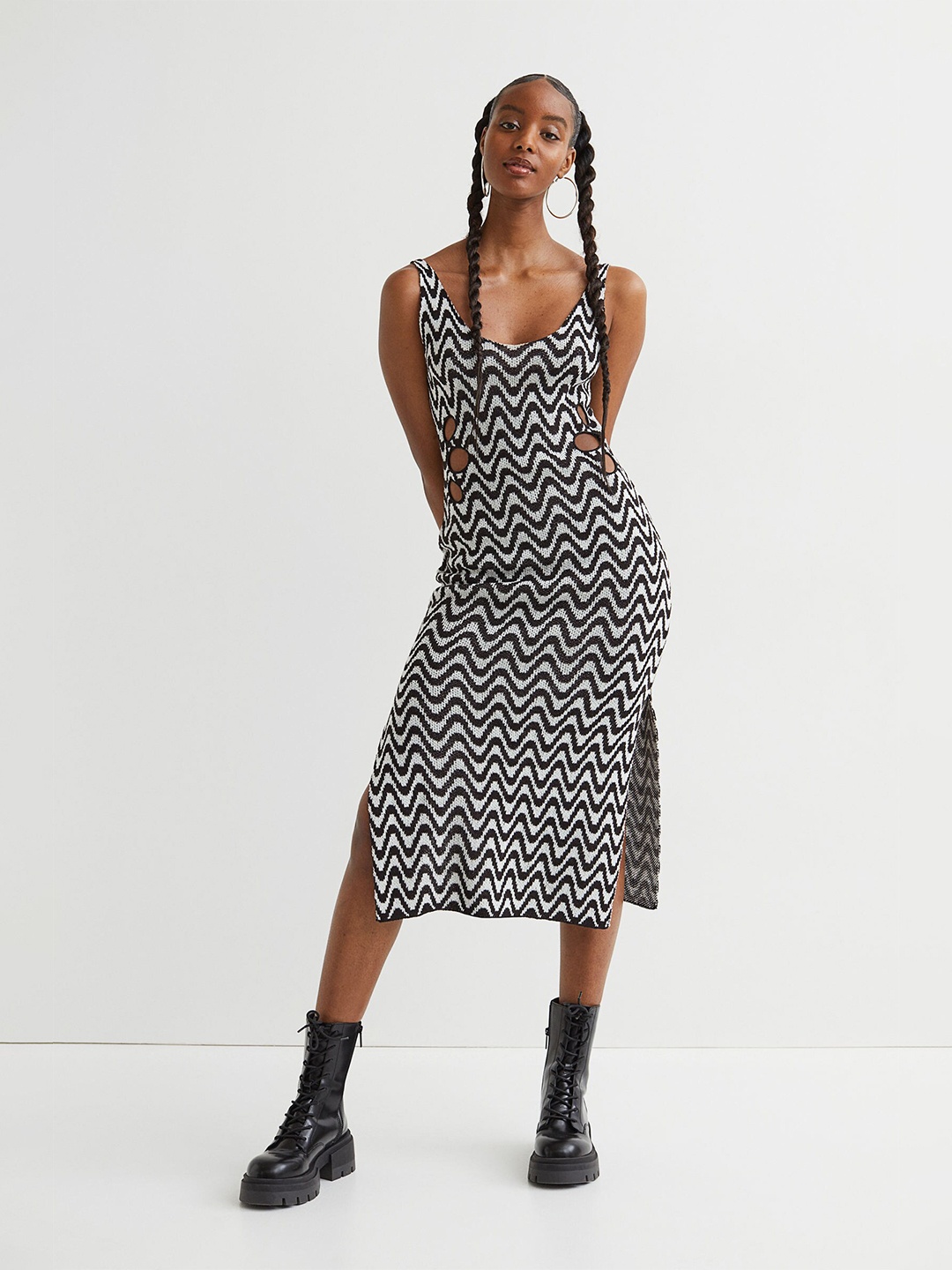 

H&M Women Black Knitted Dress