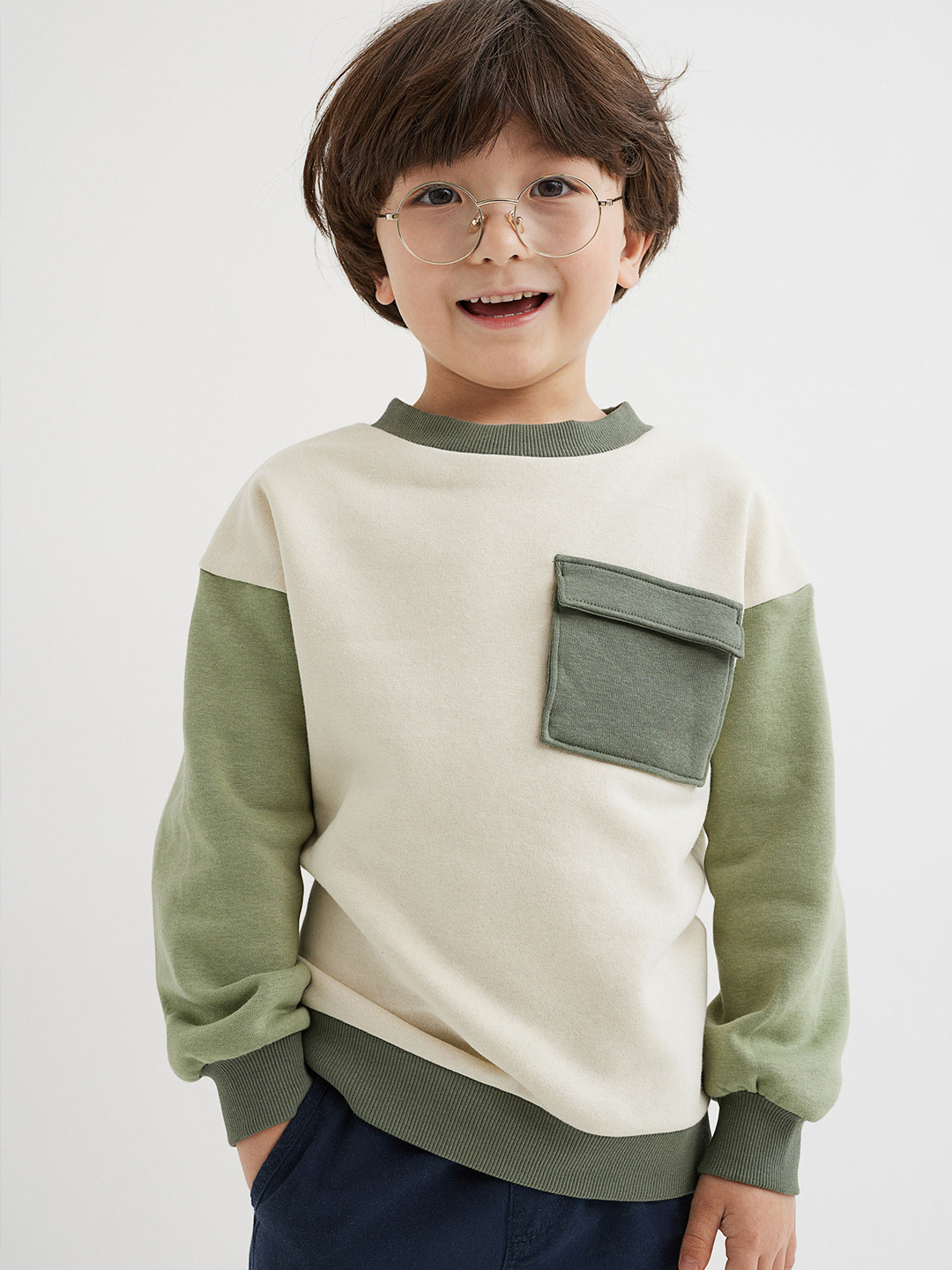 

H&M Boys Beige & Green Oversized Sweatshirt