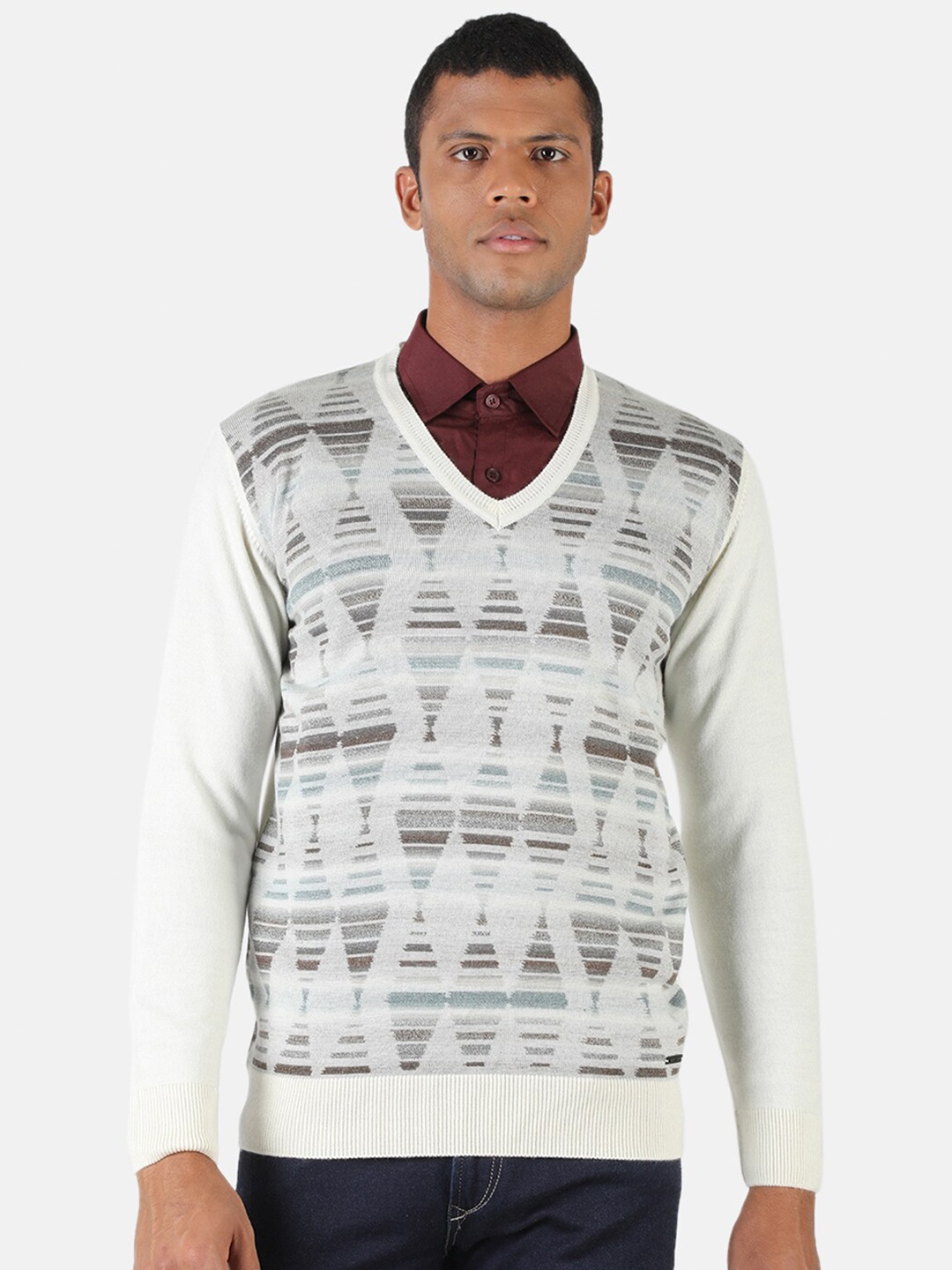 

Monte Carlo Men Off White & Grey Printed Pullover