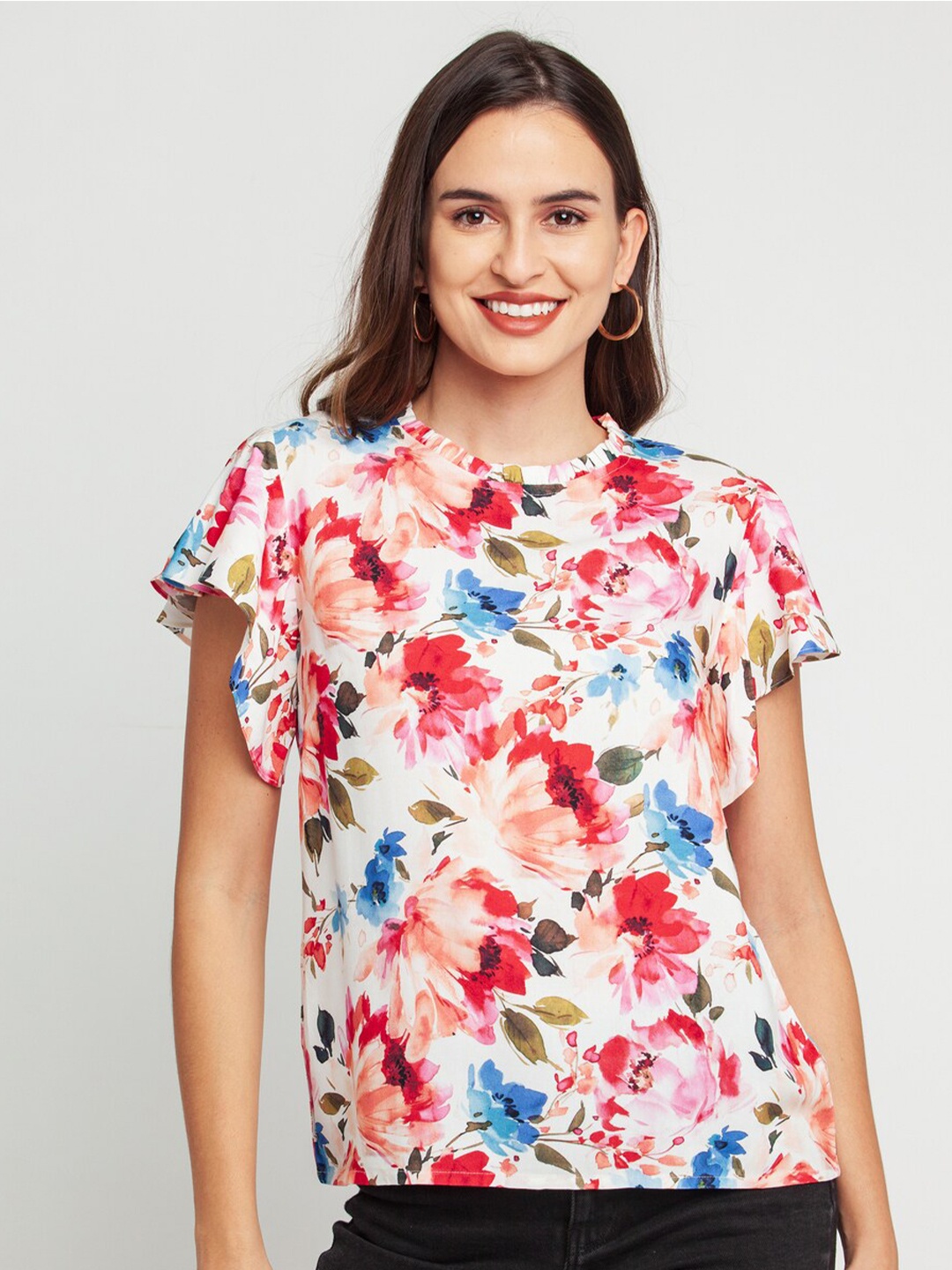 

Zink London Women Off White & Pink Floral Print Flutter Sleeve Top