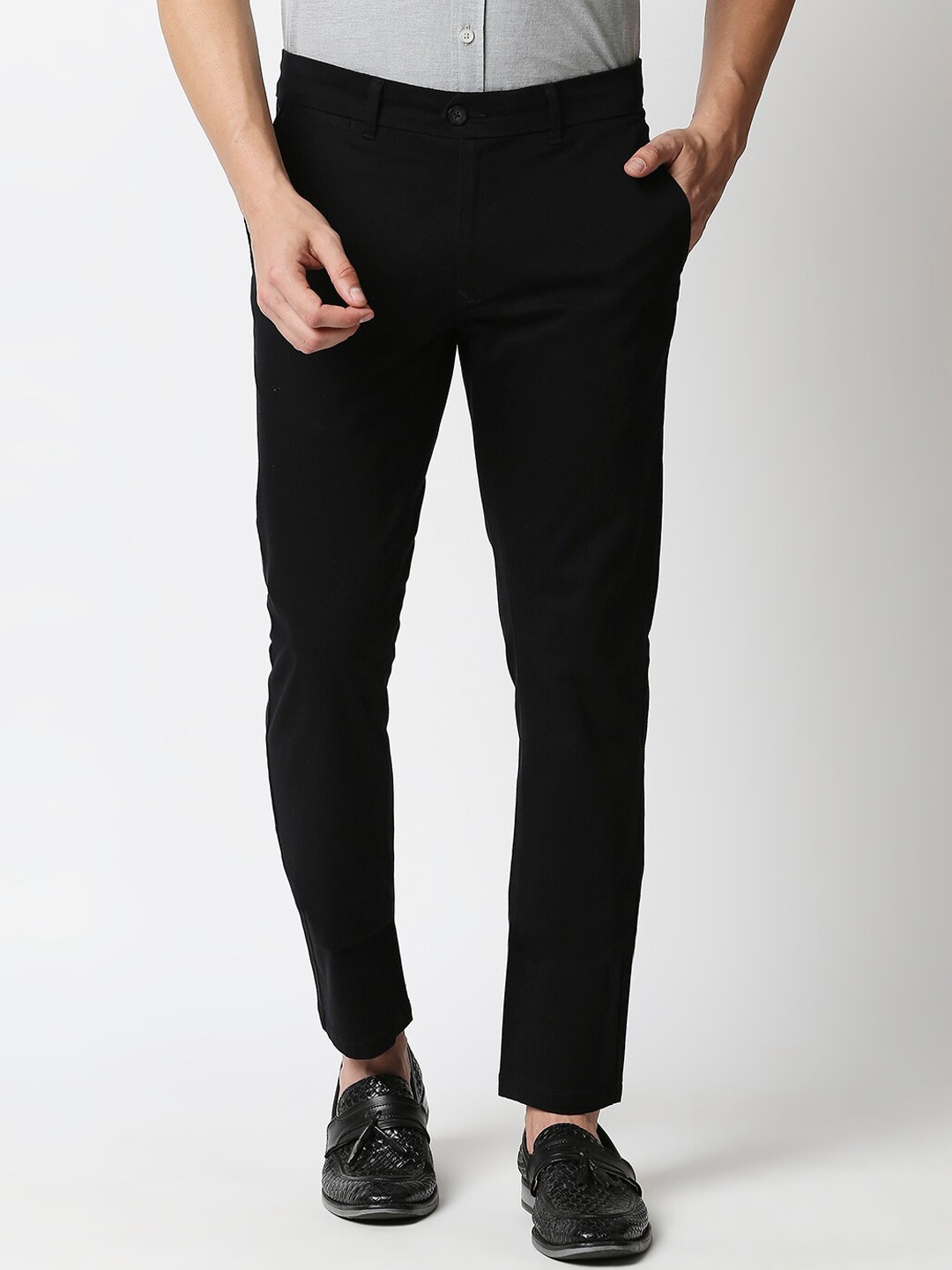 

Basics Men Black Solid Tapered Fit Trousers