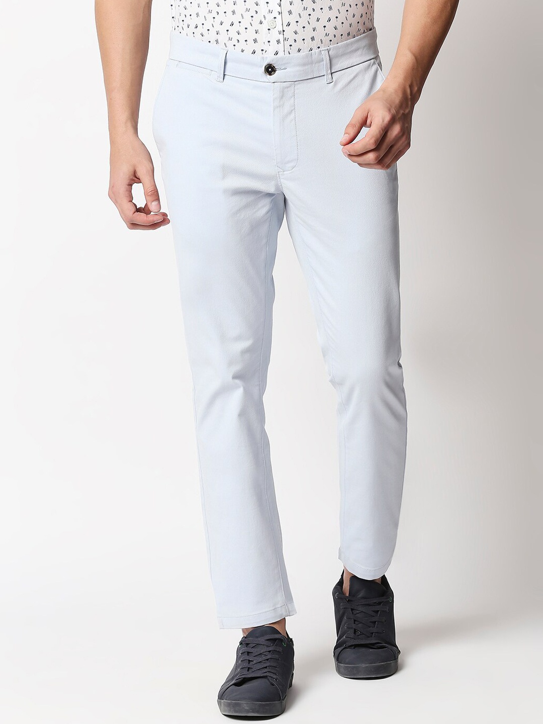 

Basics Men Blue Solid Tapered Fit Mid-Rise Regular Trousers