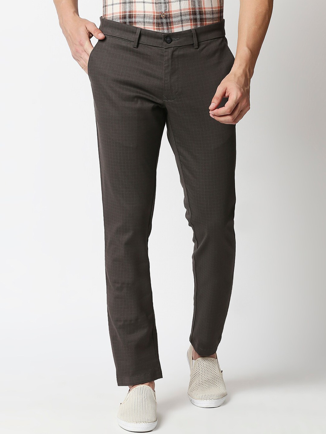 

Basics Men Grey Tapered Fit Cotton Trousers