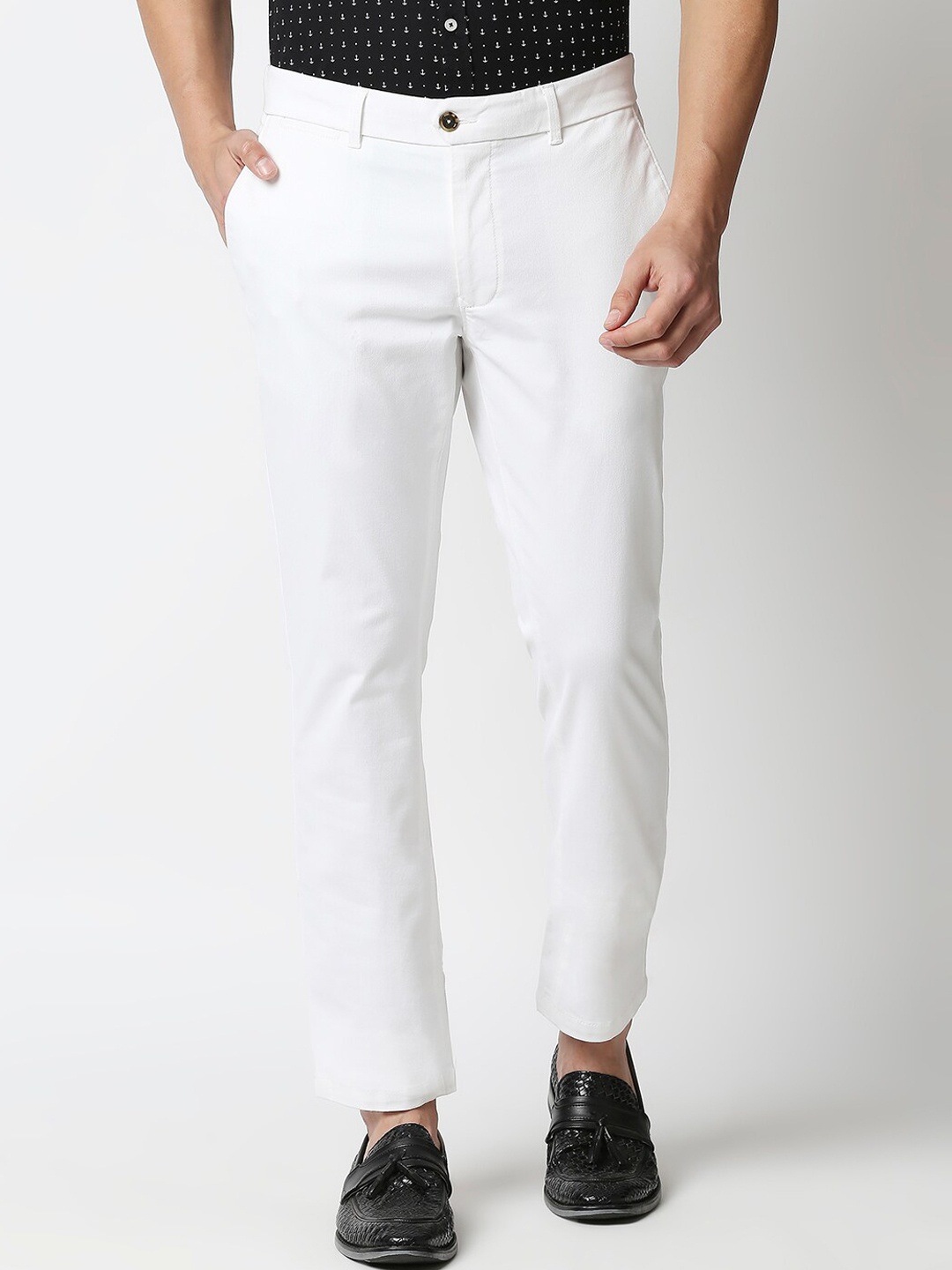 

Basics Men White Tapered Fit Trousers