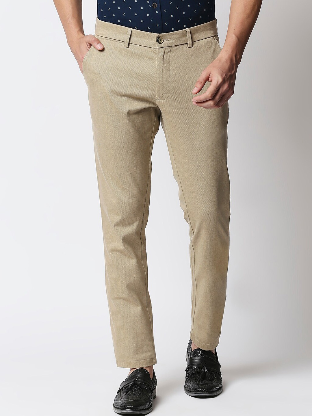 

Basics Men Khaki Solid Tapered Fit Trousers