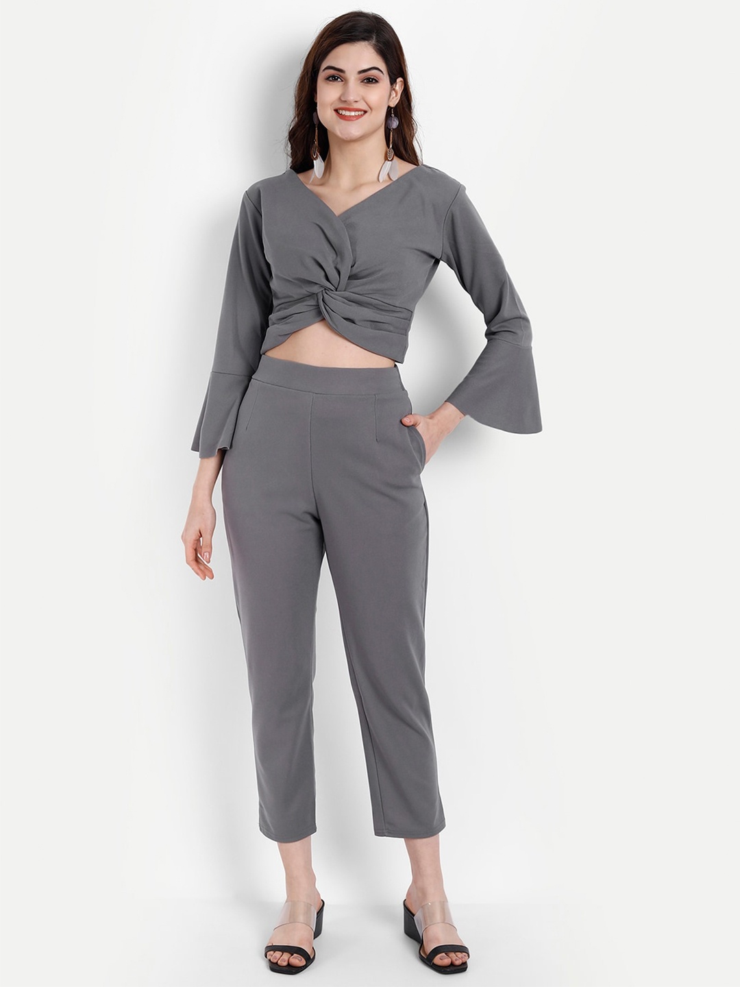 

BROADSTAR Women Grey Solid Crop Top & Trousers