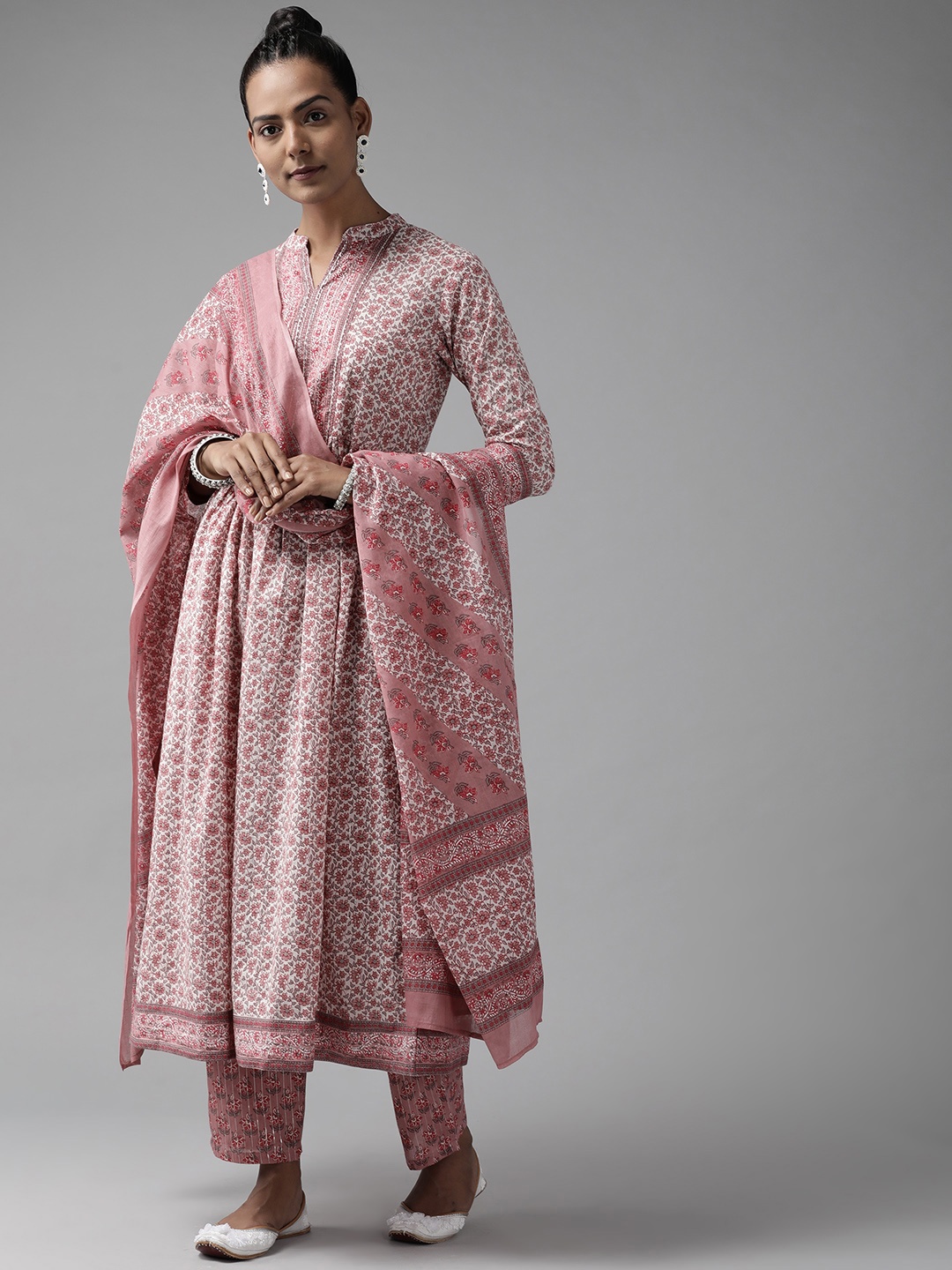 

Yufta Women Pink Floral Printed Gotta Patti Pure Cotton Kurta with Palazzos & With Dupatta