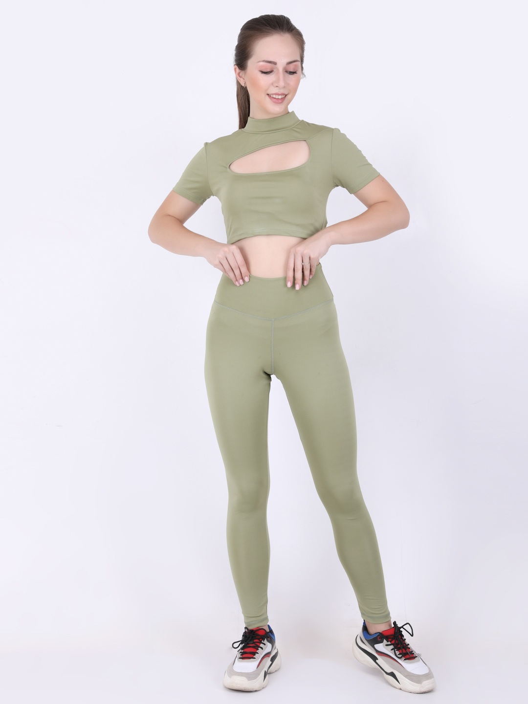 

EVERDION Women Green Solid Tracksuit