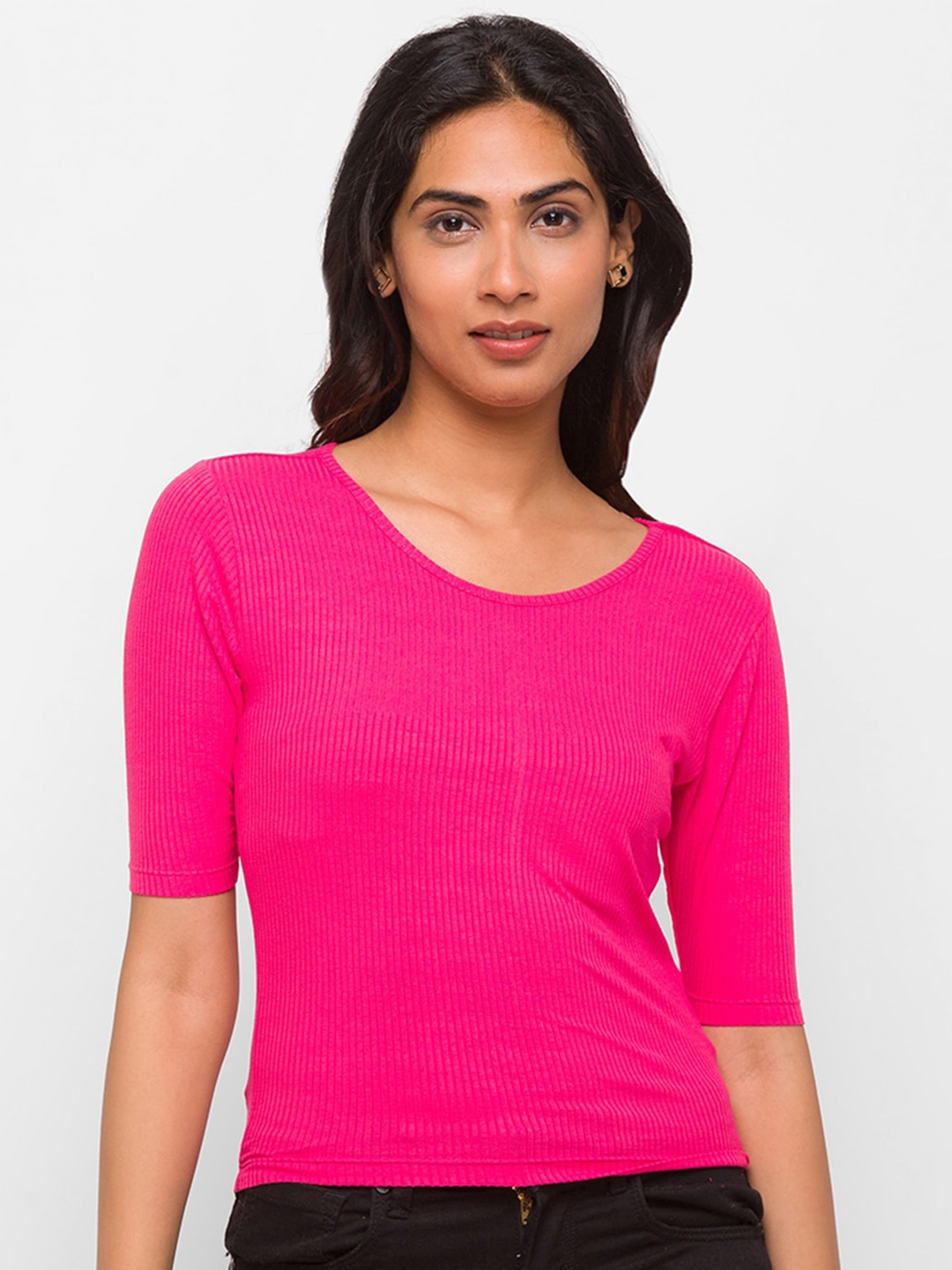 

Globus Women Pink Solid Cotton T-shirt