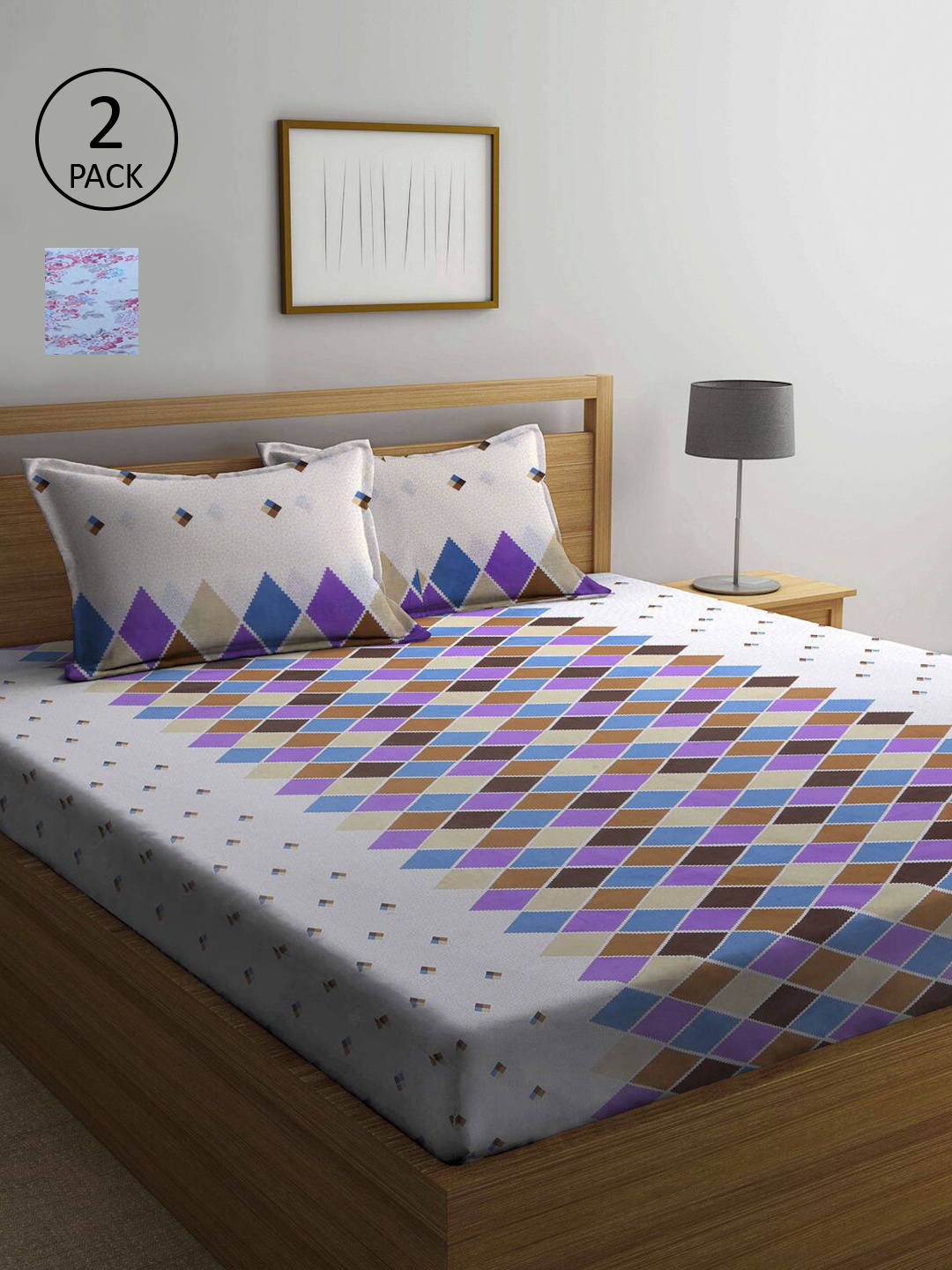 

KLOTTHE Blue & White Geometric 210 TC 2 Queen Bedsheet with 4 Pillow Covers