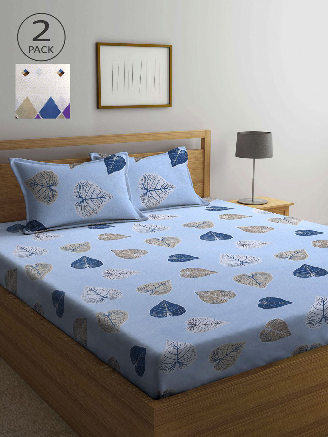 

KLOTTHE Blue & White Geometric 210 TC 2 Queen Bedsheet with 4 Pillow Covers