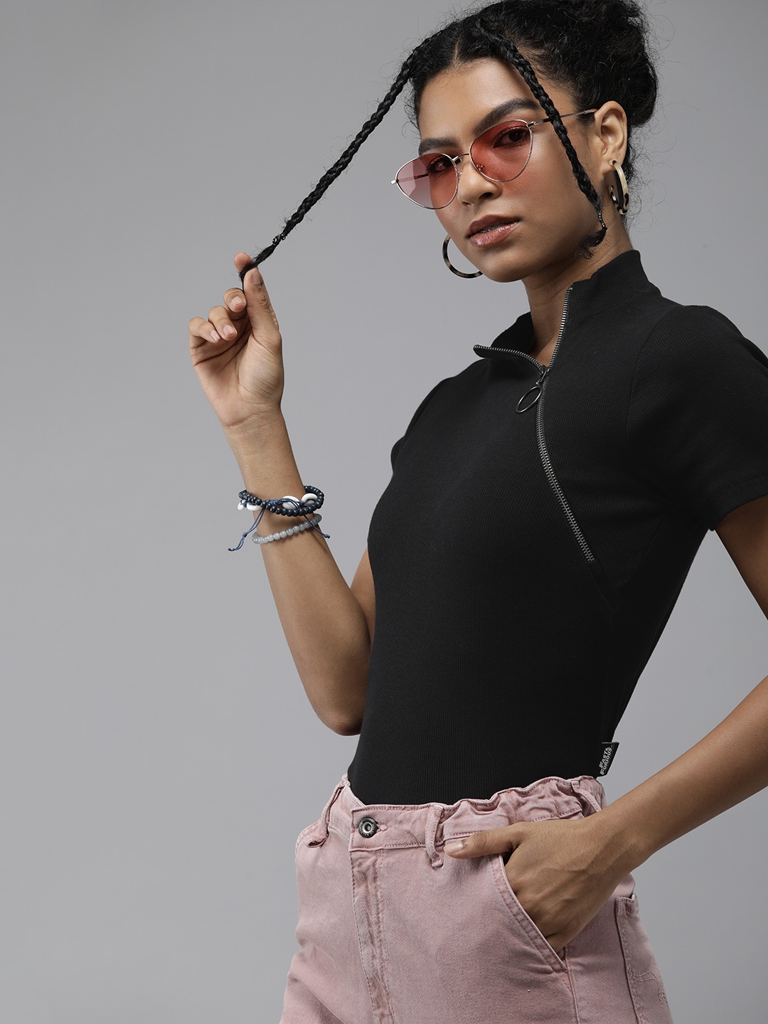 

The Roadster Lifestyle Co Women Black Ribbed High Neck Top With Zipper Detail