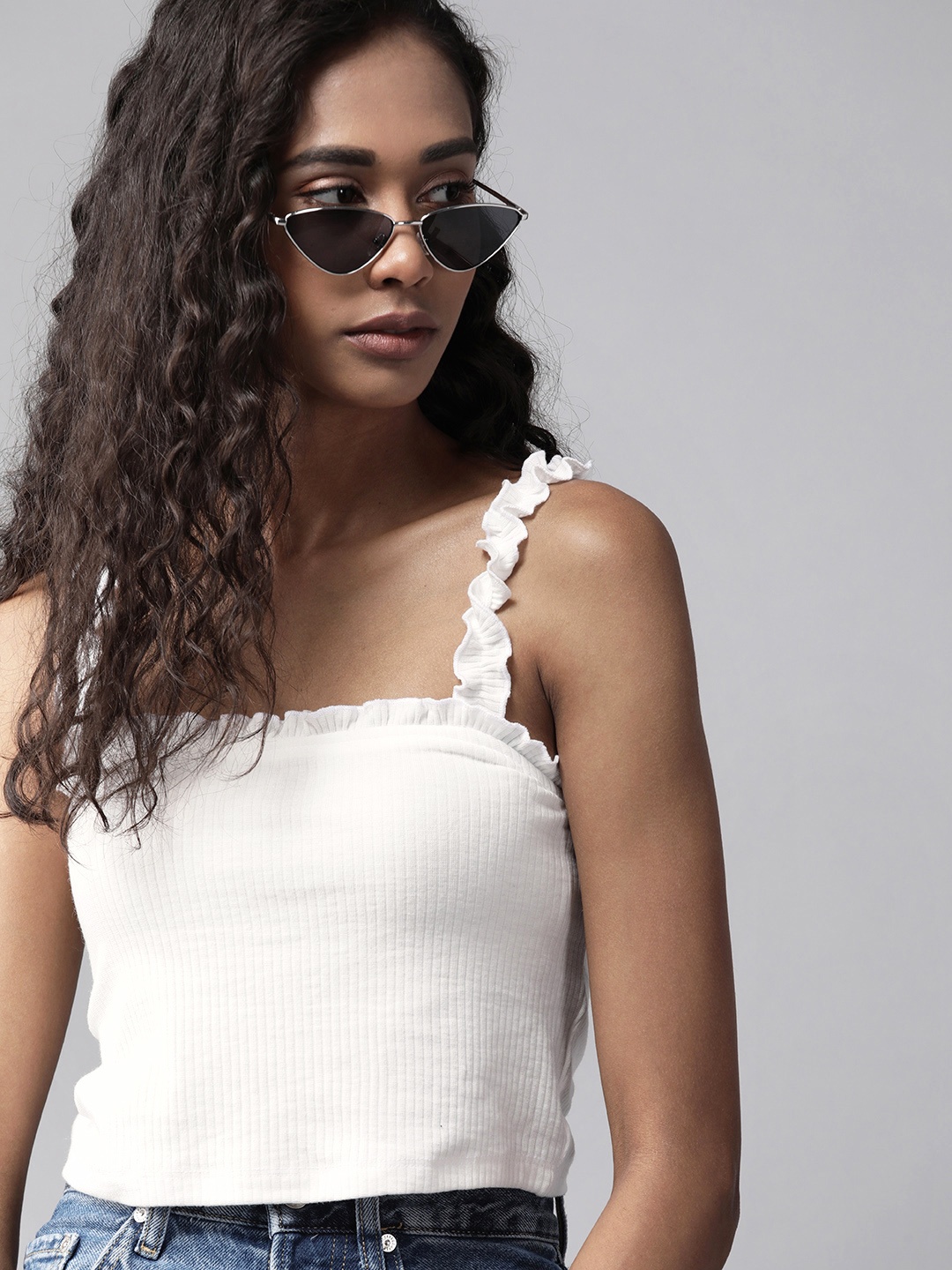 

The Roadster Lifestyle Co Women White Solid Ruffles Crop Top
