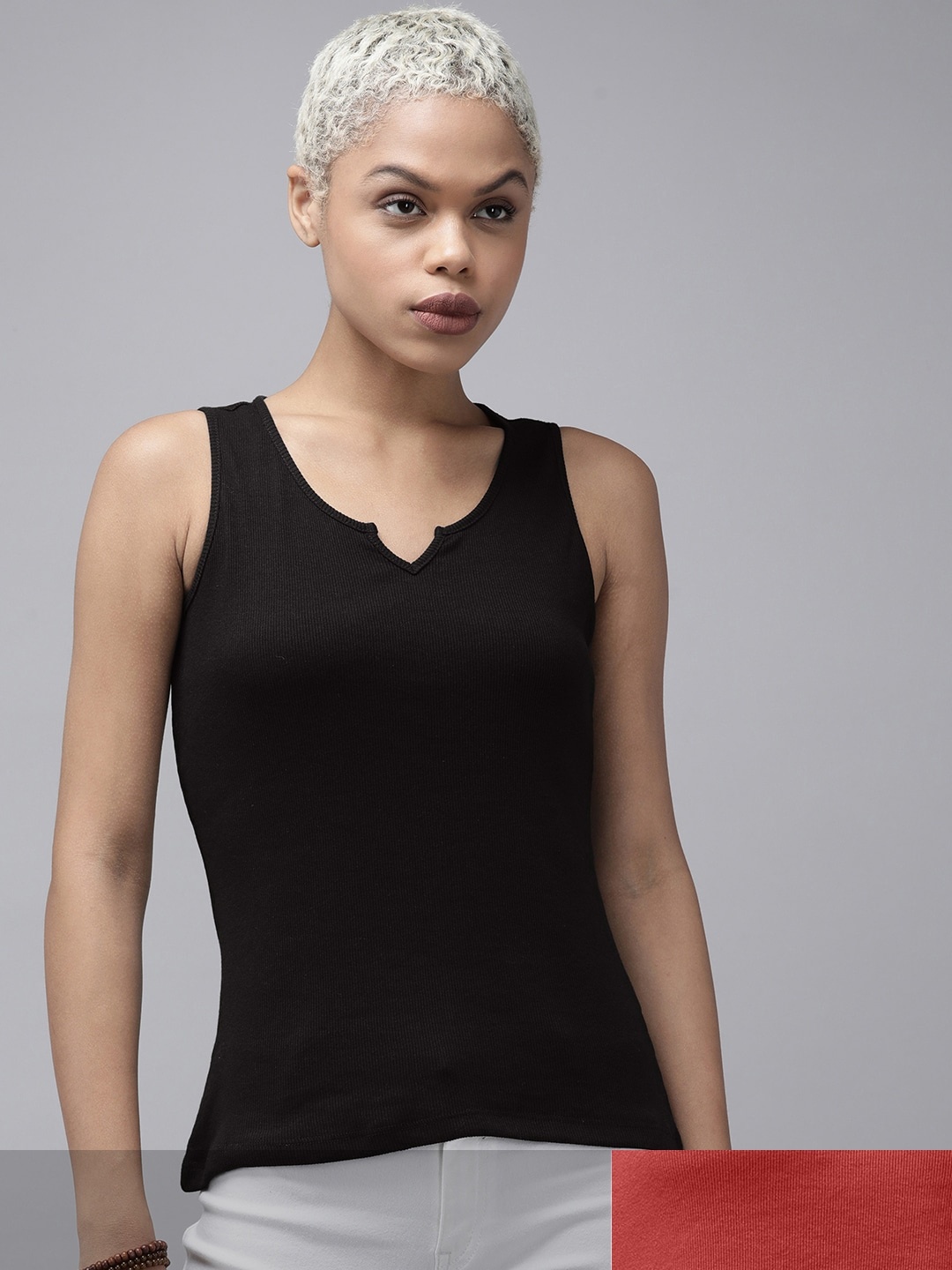 

The Roadster Lifestyle Co Women Pack Of 2 Solid Sweetheart Neck Regular Top, Black