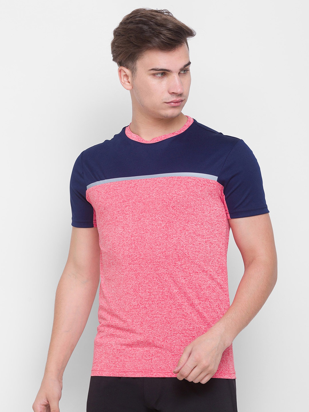 

Globus Men Coral Orange & Navy Blue Slim Fit T-shirt
