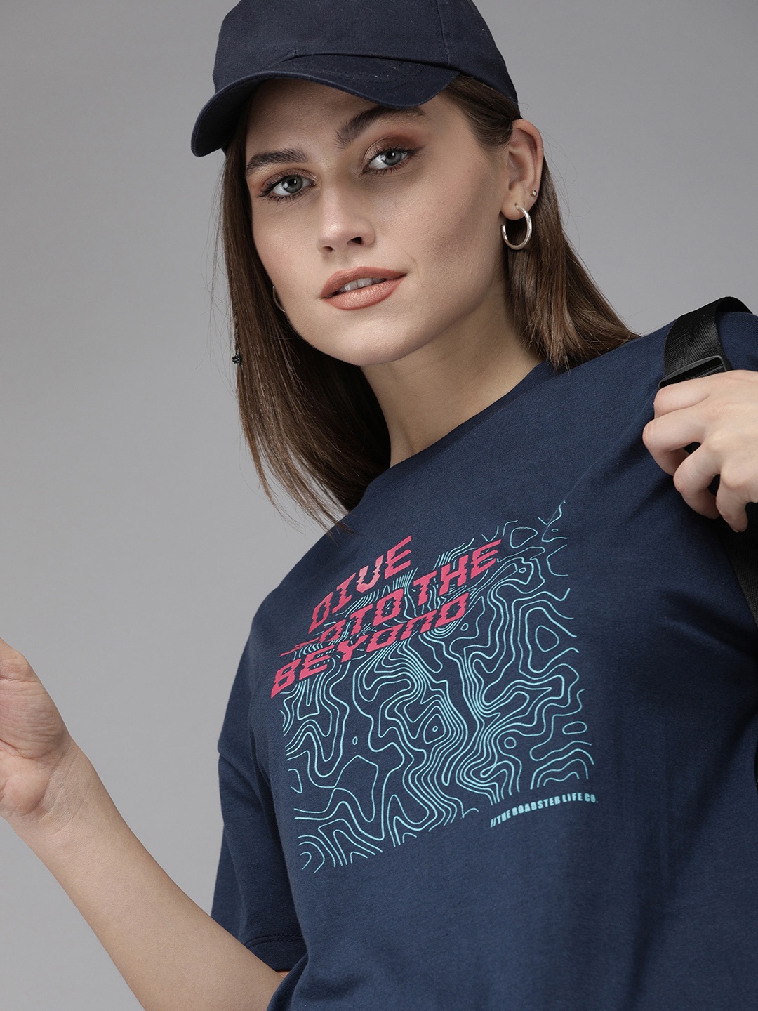 

Roadster Women Blue & Pink Typography Printed Drop-Shoulder Sleeves Boxy T-shirt