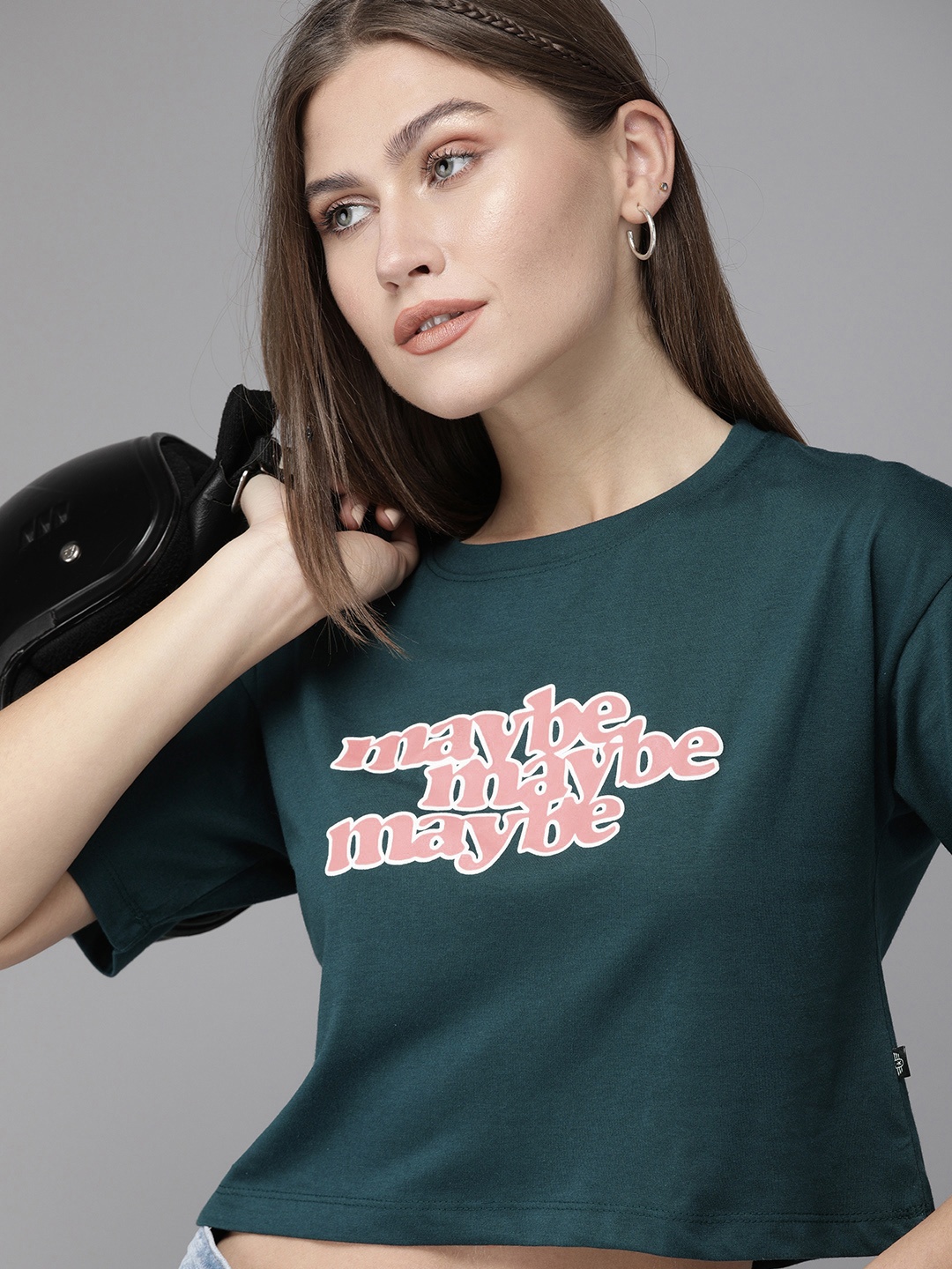 

Roadster Women Teal Blue & Pink Typography Printed Relaxed Fit T-shirt