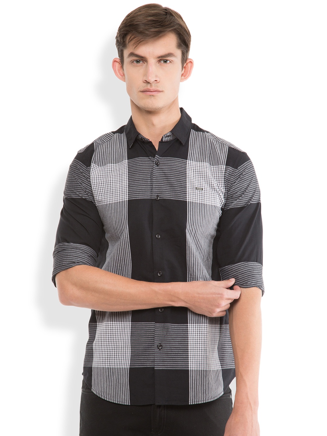 LOCOMOTIVE Men Black Slim Fit Striped Casual Shirt