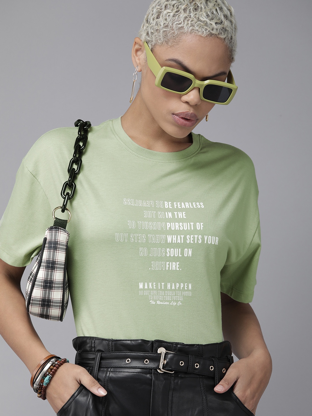 

Roadster Women Green Typography Print Round Neck Drop-Shoulder Sleeves Boxy T-shirt