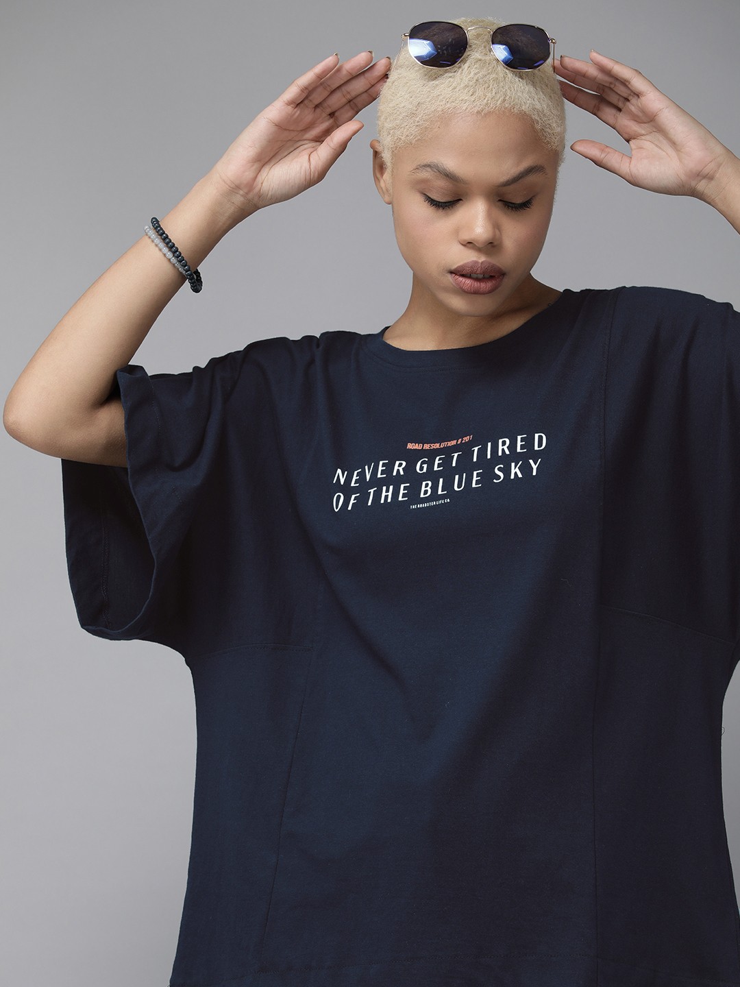 

Roadster Women Navy Blue Typography Printed Drop-Shoulder Sleeves T-shirt