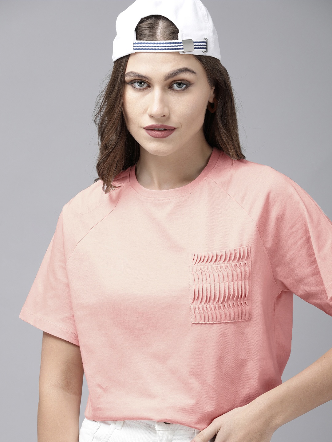 

The Roadster Lifestyle Co Women Pink Solid Raglan Pure Cotton T-shirt With Textured Pocket