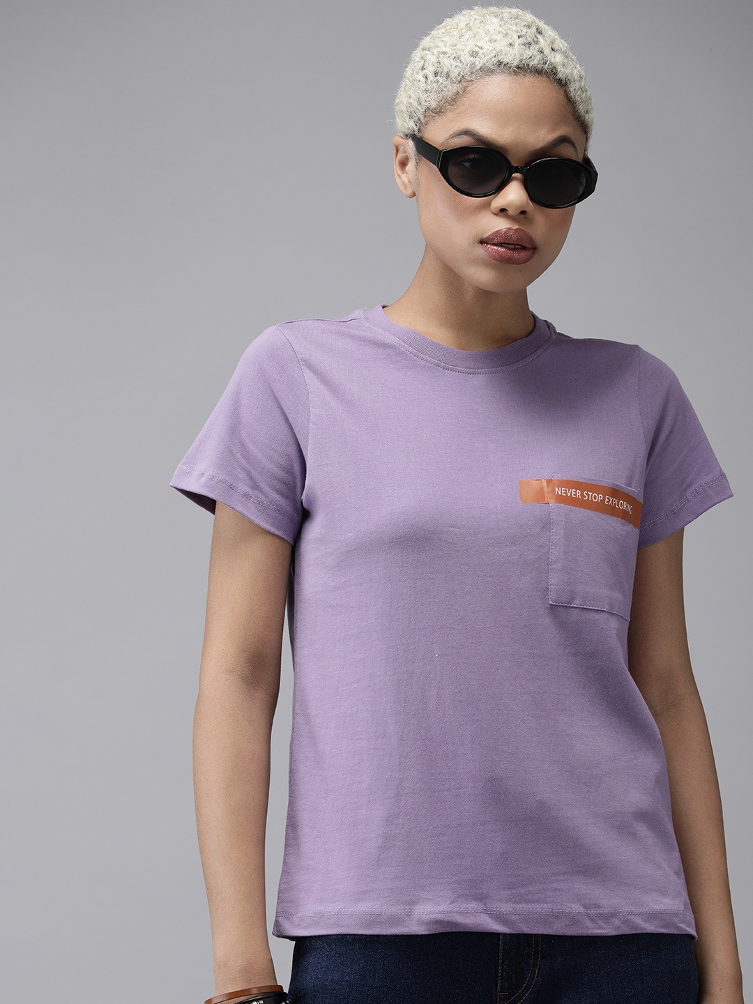

The Roadster Lifestyle Co Women Lavender Solid Pure Cotton T-shirt With Printed Pocket