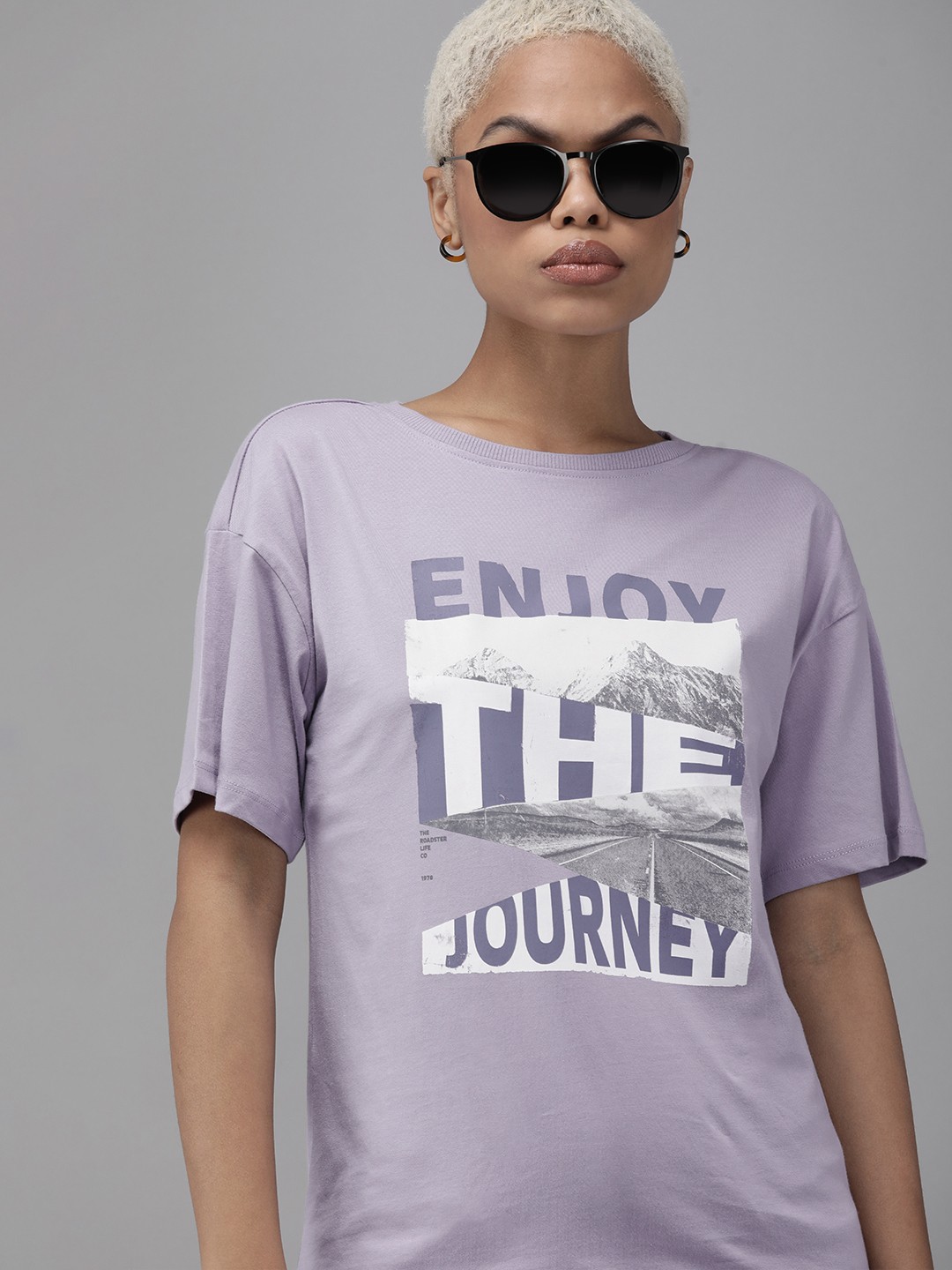 

The Roadster Lifestyle Co Women Lavender Graphic Printed Extended Sleeves Pure Cotton T-shirt