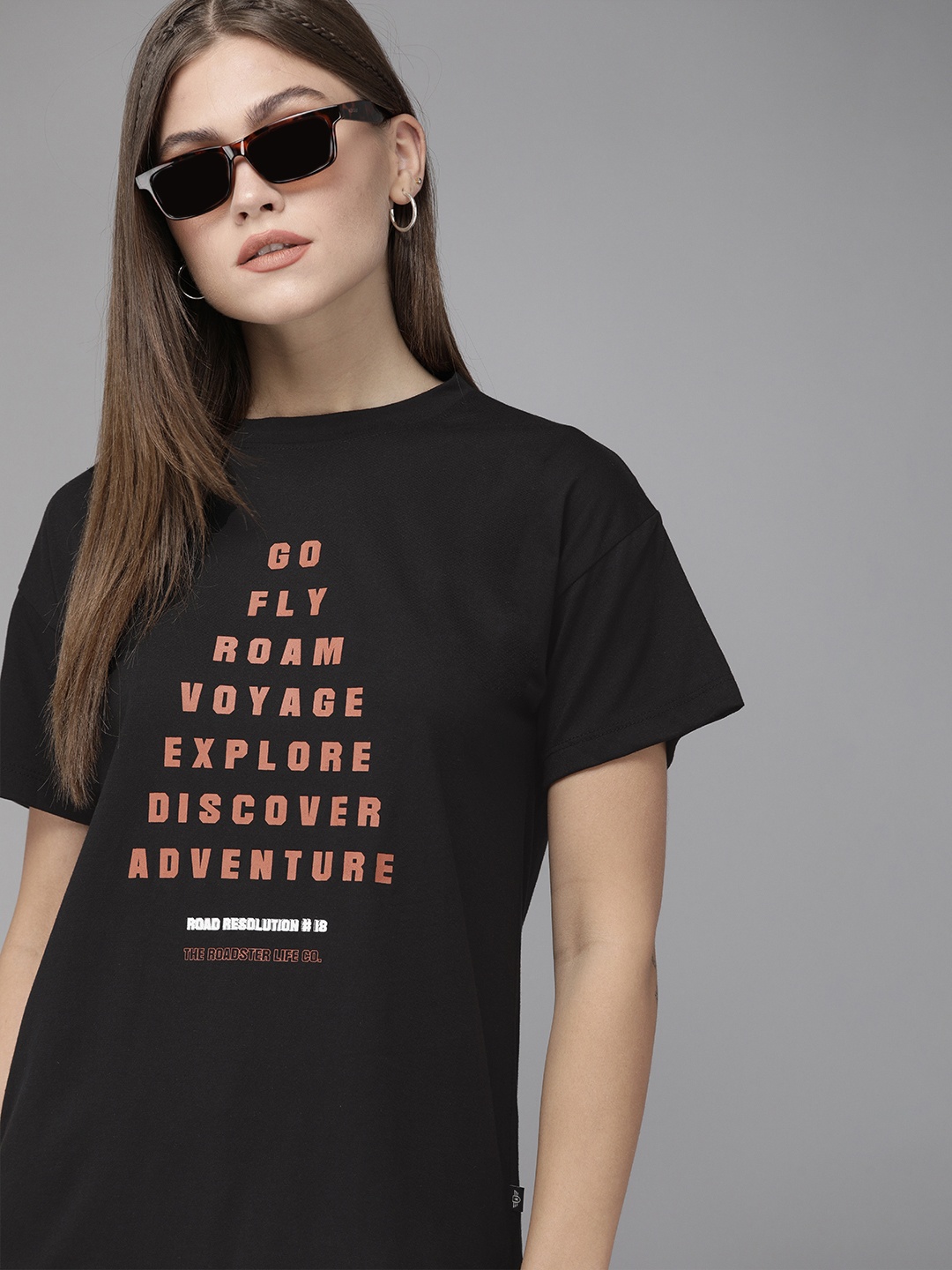 

Roadster Women Black & Pink Typography Printed Casual T-shirt