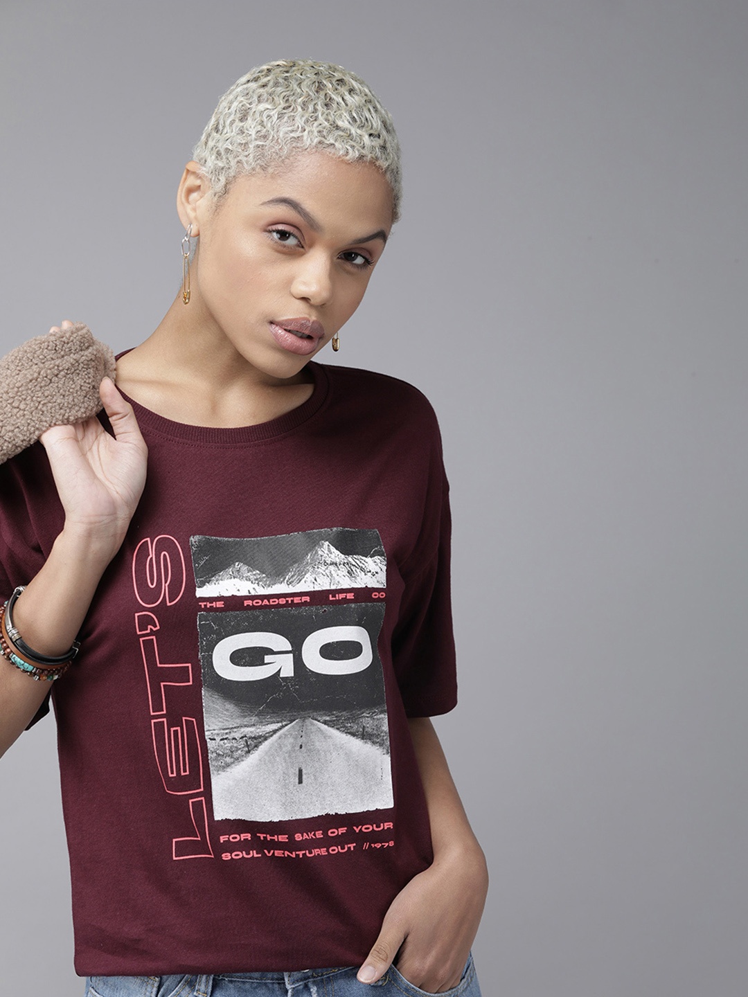 

The Roadster Lifestyle Co Women Burgundy & White Printed Extended Sleeves T-shirt