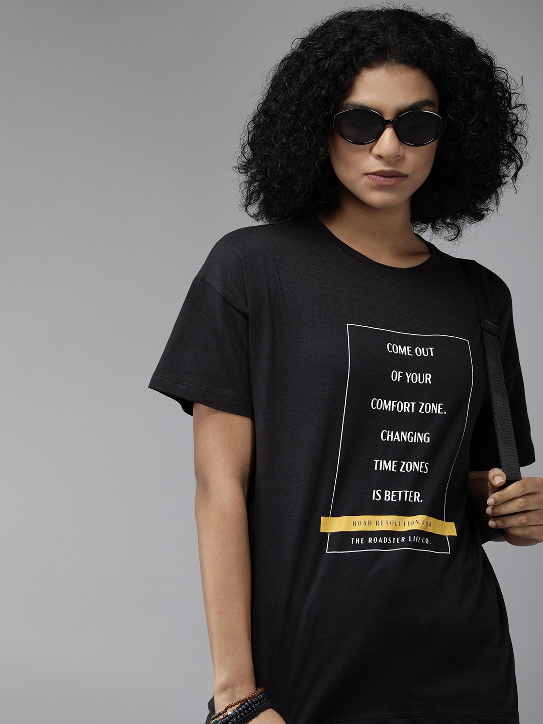 

The Roadster Lifestyle Co Women Black & White Printed Pure Cotton T-shirt